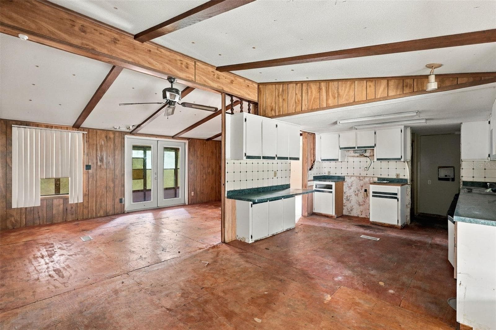 Manufactured Home at 8946 SW 33RD CT, OCALA, photo 5 of 25