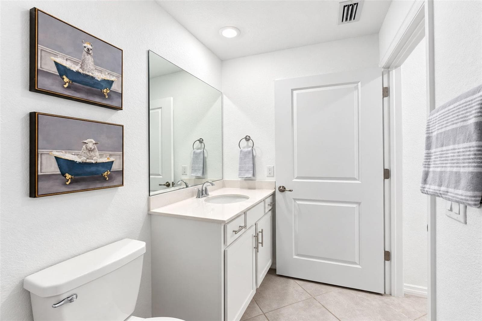Guest Bathroom - 14161 HERITAGE LANDING BLVD #1132, PUNTA GORDA