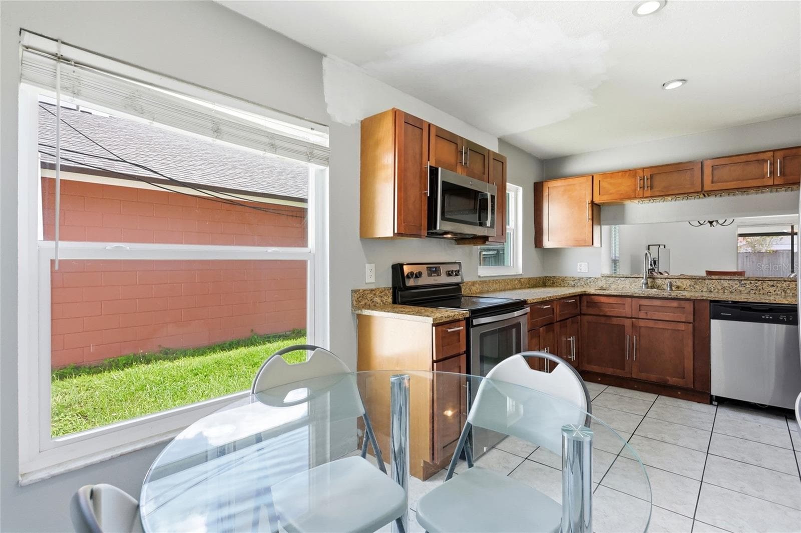 Single Family Residence at 3114 PINTO DR, KISSIMMEE, photo 13 of 39
