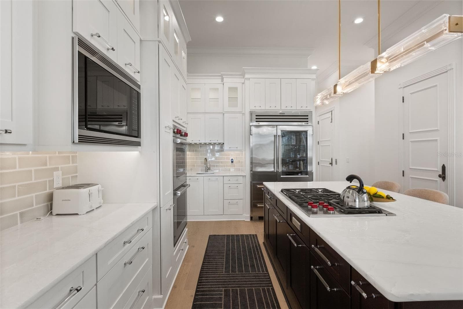 Range and Kitchen - 6091 LINNEAL BEACH DR, APOPKA