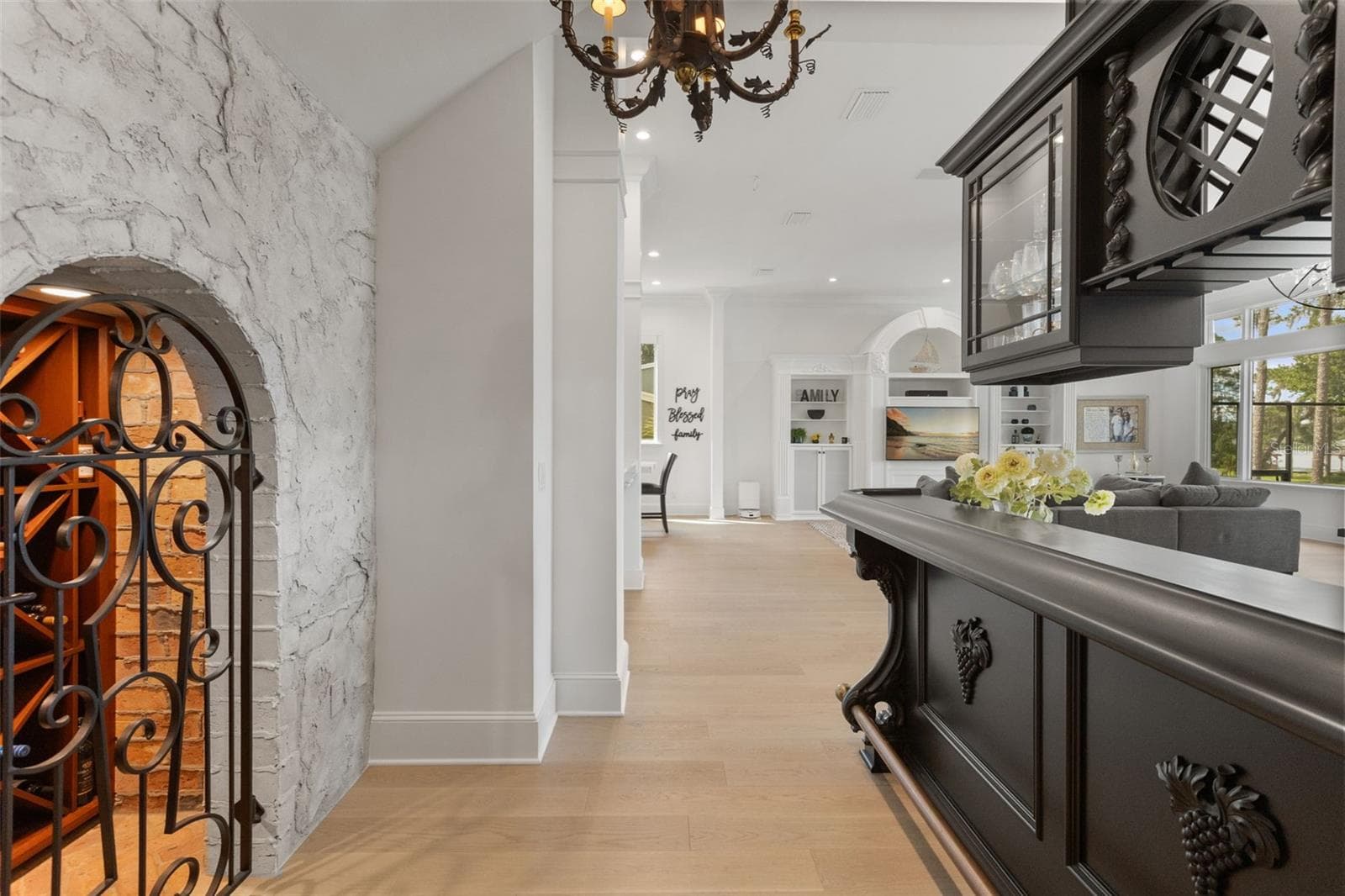 Wine Cellar - 6091 LINNEAL BEACH DR, APOPKA