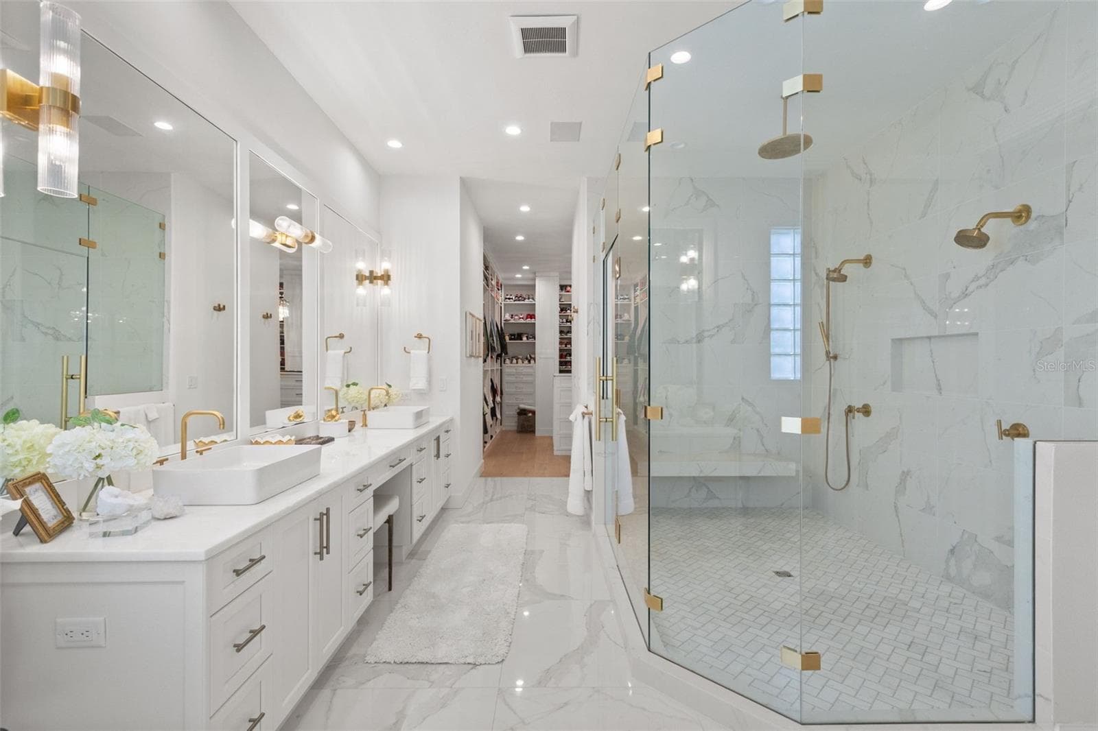 Double Vanity and Custom Shower - 6091 LINNEAL BEACH DR, APOPKA