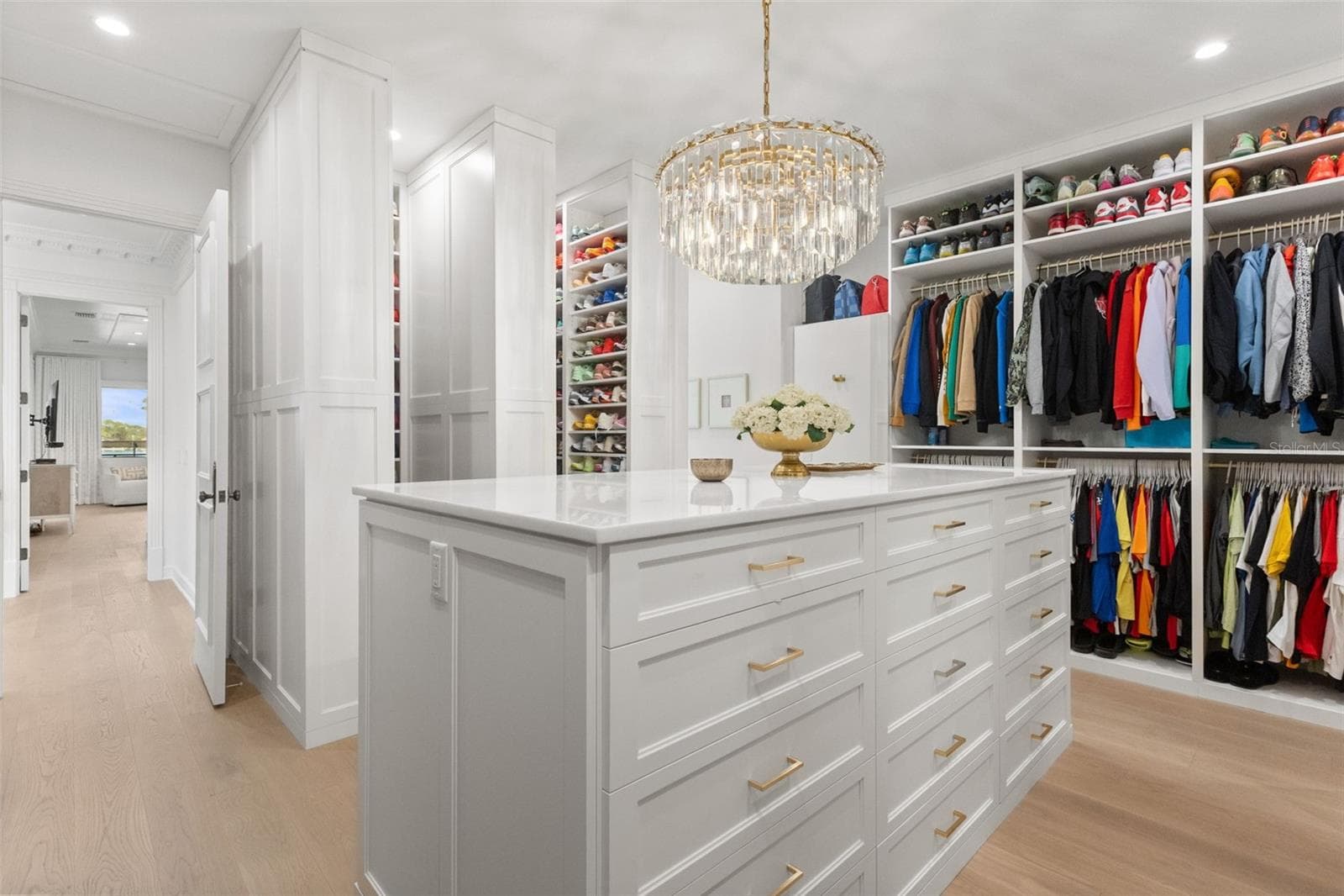 Beautiful Closet Come see - 6091 LINNEAL BEACH DR, APOPKA