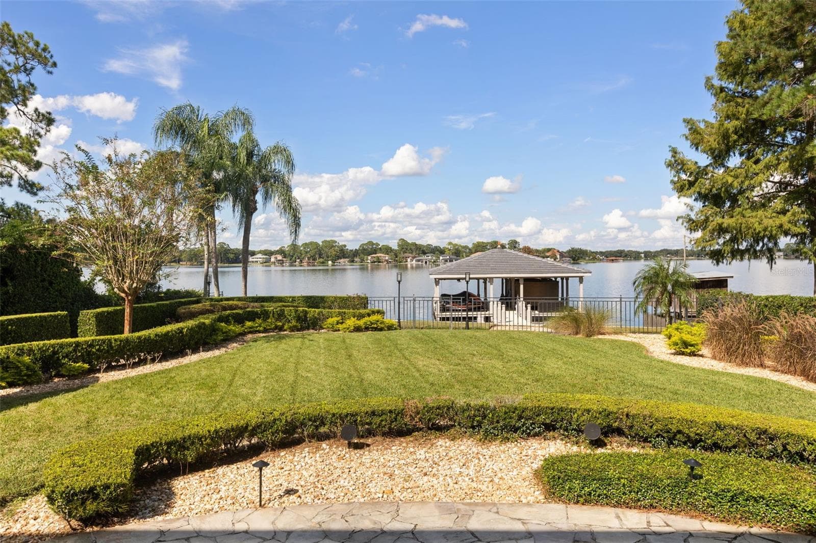 Backyard stunning landscaping - 6091 LINNEAL BEACH DR, APOPKA