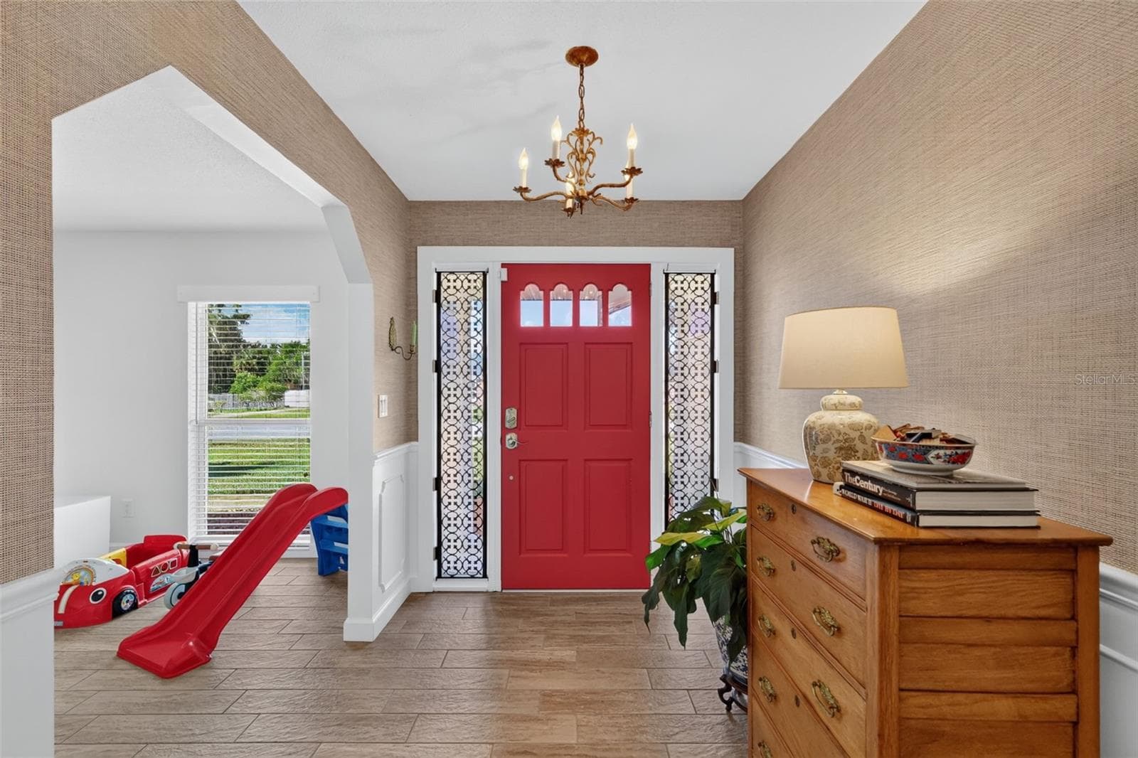 Single Family Residence at 1307 LA SALIDA WAY, LEESBURG, photo 6 of 35