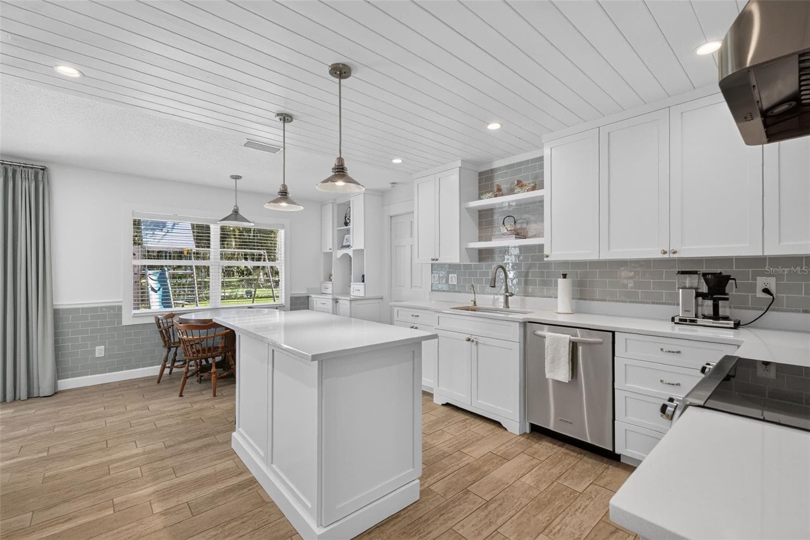 Single Family Residence at 1307 LA SALIDA WAY, LEESBURG, photo 10 of 35