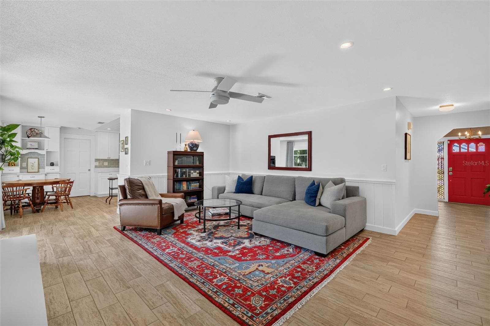 Single Family Residence at 1307 LA SALIDA WAY, LEESBURG, photo 17 of 35