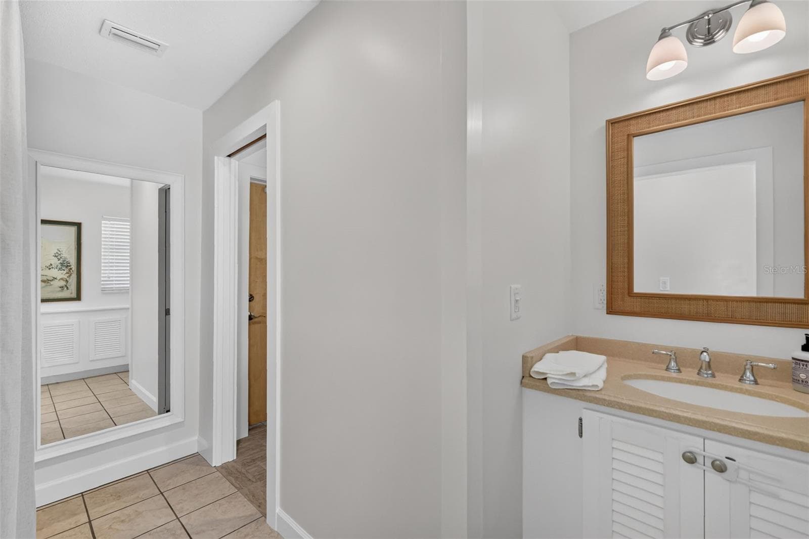 Single Family Residence at 1307 LA SALIDA WAY, LEESBURG, photo 27 of 35