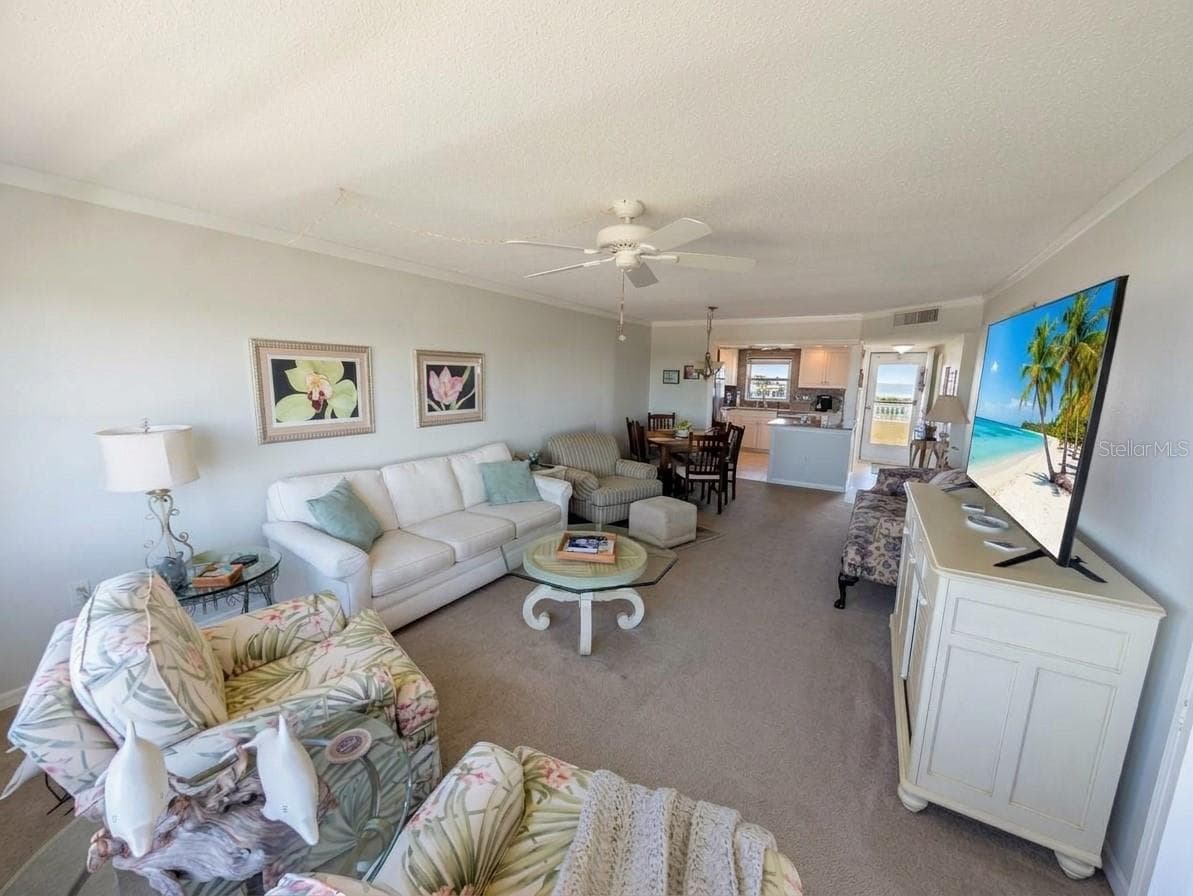 Condominium at 4725 COVE CIR #APT 609, ST PETERSBURG, photo 10 of 37