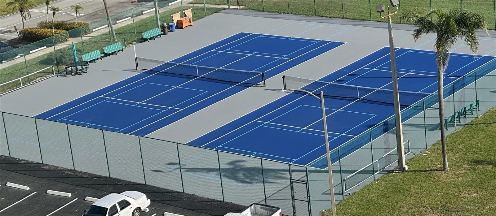 PICKLEBALL AND TENNIS COURTS - 4725 COVE CIR #APT 609, ST PETERSBURG