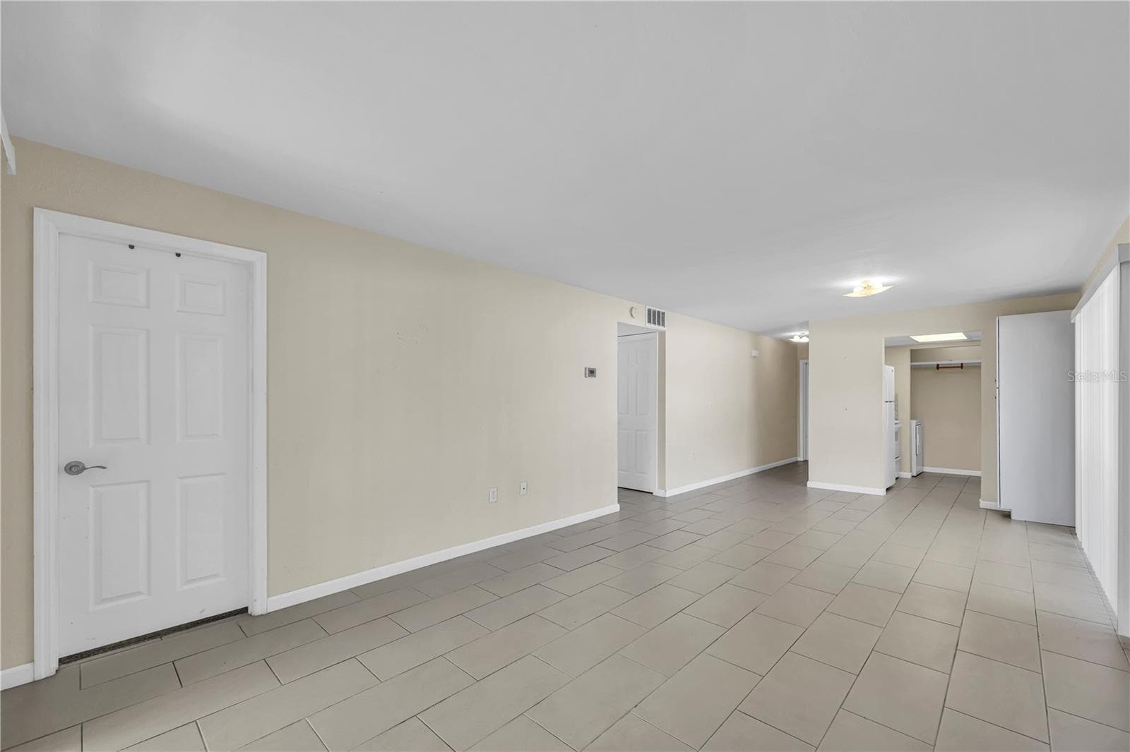 Condominium at 1550 11TH ST NE #B3, WINTER HAVEN, photo 7 of 28