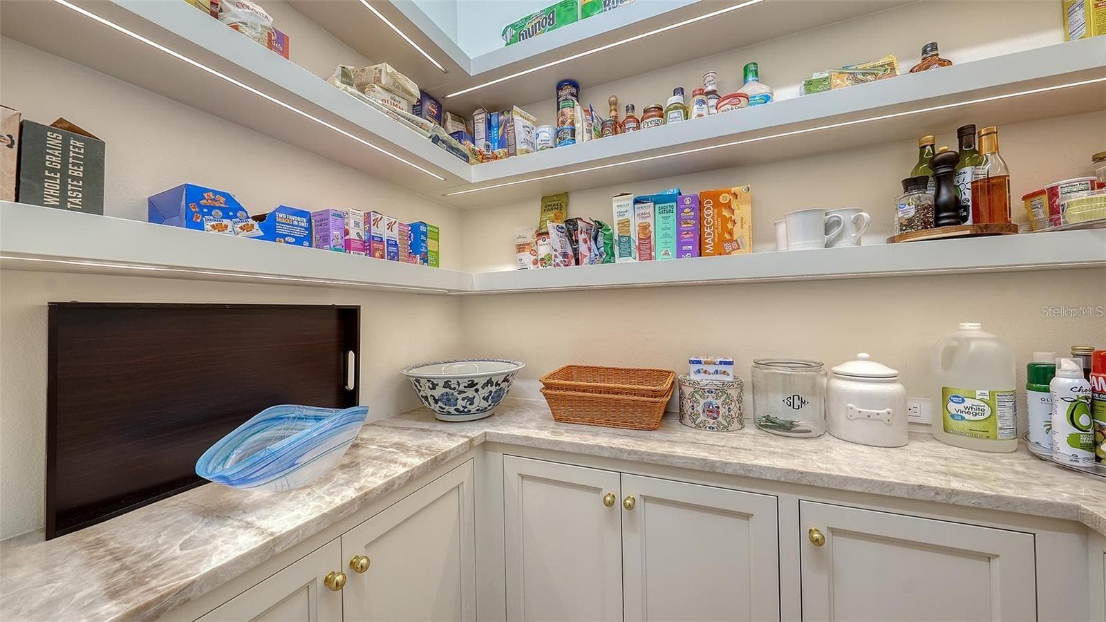 Single Family Residence at 1023 TOCOBAGA LN, SARASOTA, photo 26 of 64