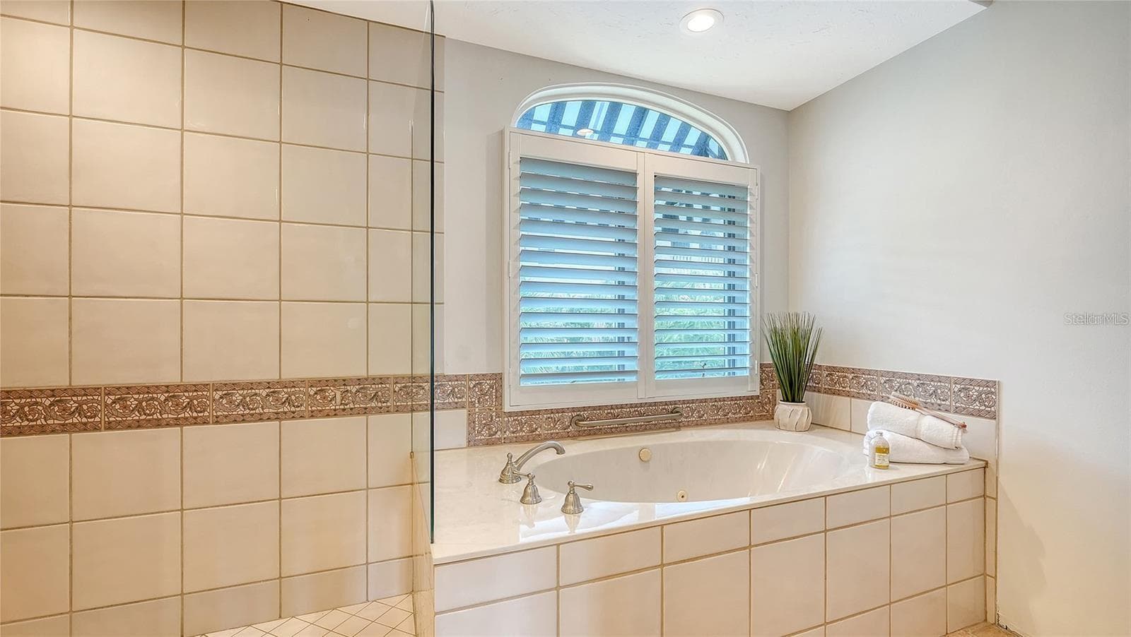 Single Family Residence at 1023 TOCOBAGA LN, SARASOTA, photo 36 of 64