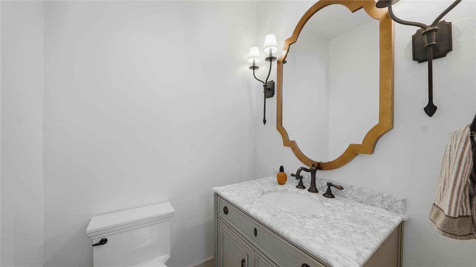 Single Family Residence at 1023 TOCOBAGA LN, SARASOTA, photo 39 of 64