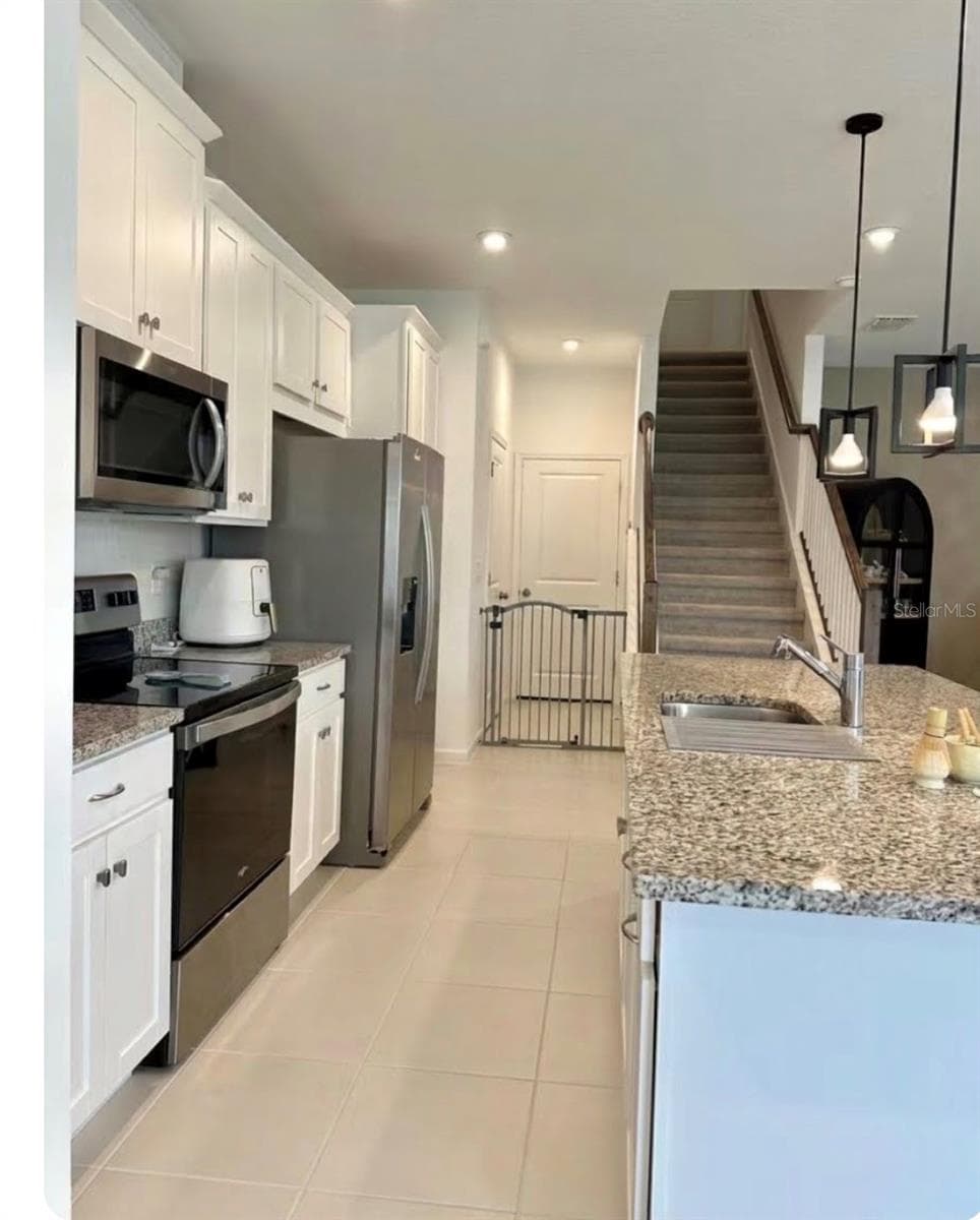 Kitchen Layout - 1123 BOARDWALK PL, KISSIMMEE