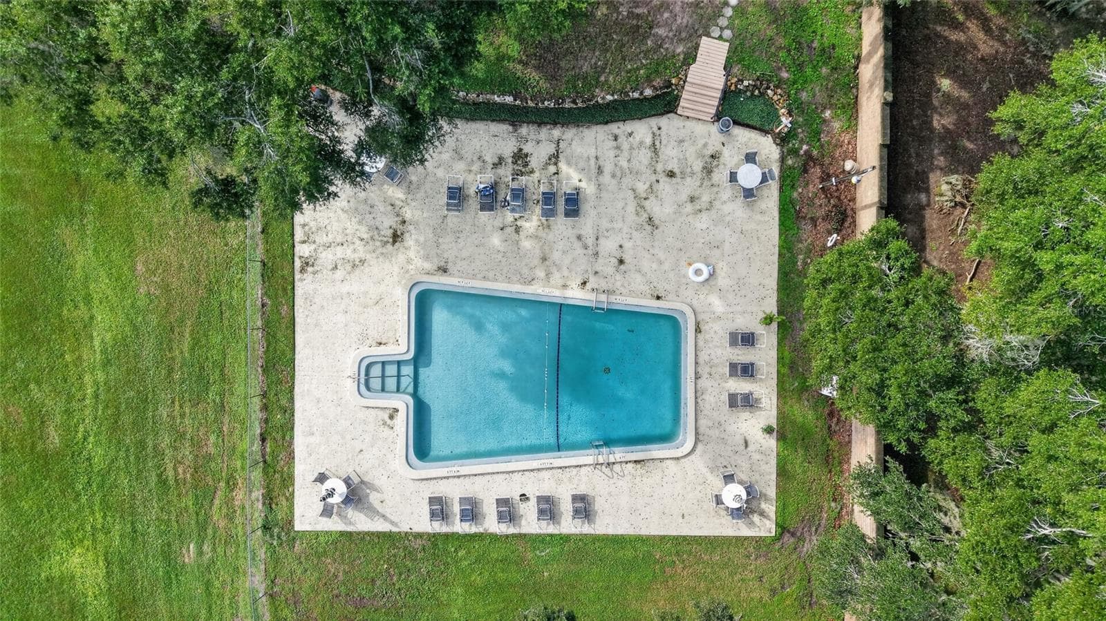 Condominium at 11001 SE SUNSET HARBOR RD #E36, SUMMERFIELD, photo 77 of 78