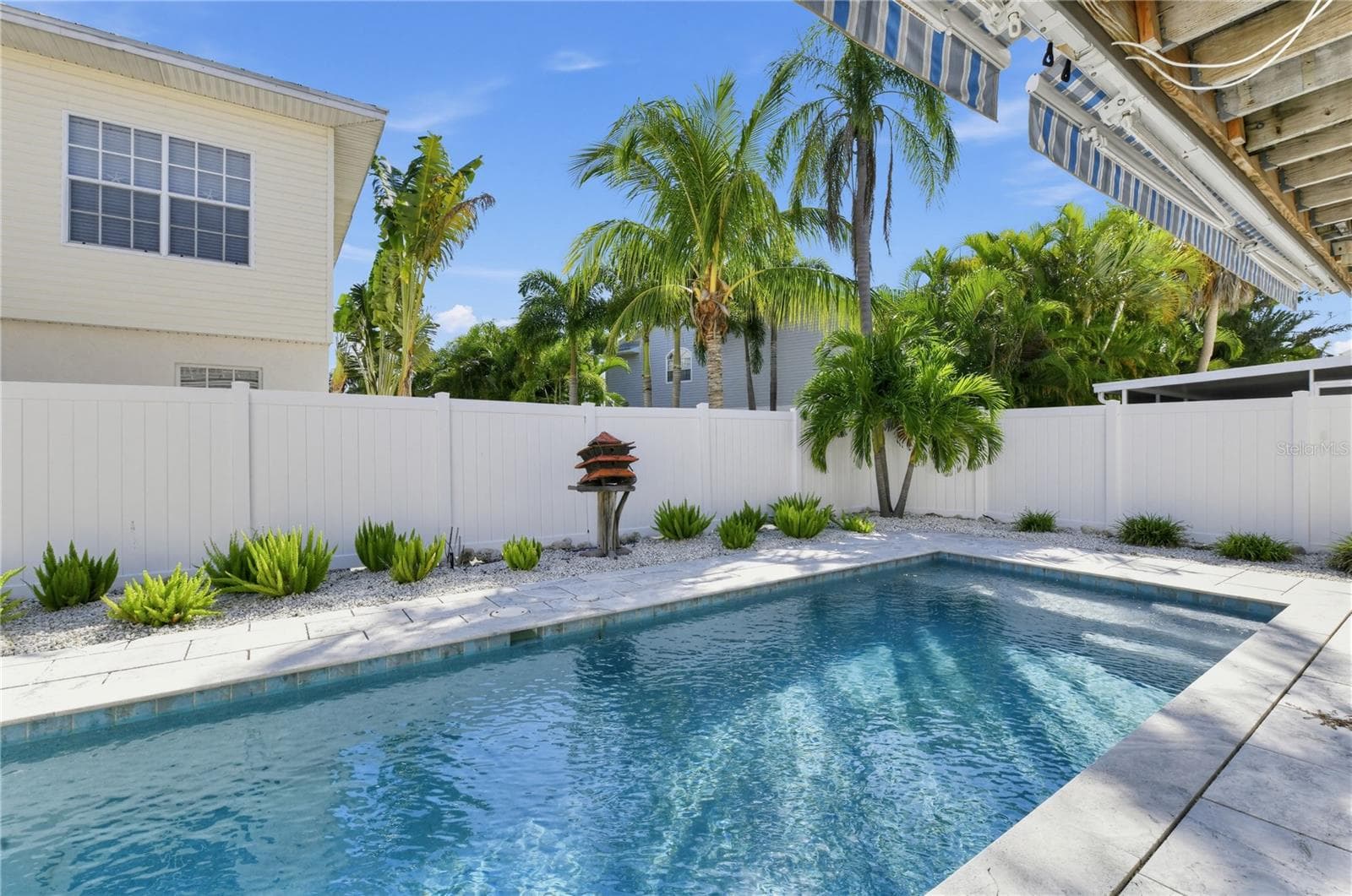 Single Family Residence at 264 S HARBOR DR, HOLMES BEACH, photo 36 of 46
