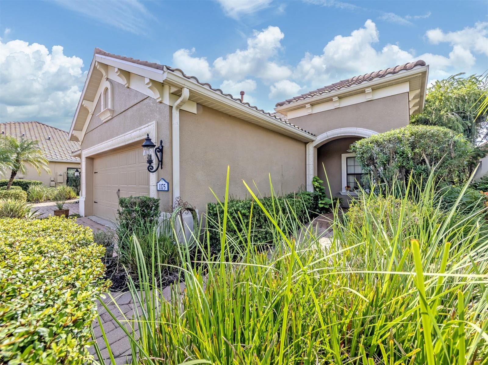 Villa at 1175 COLLIER PL, VENICE, photo 3 of 93