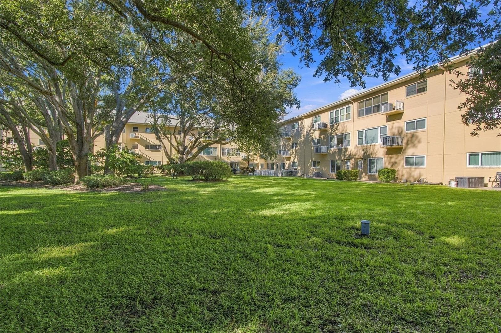 Condominium at 2221 NORWEGIAN DR #27, CLEARWATER, photo 35 of 72