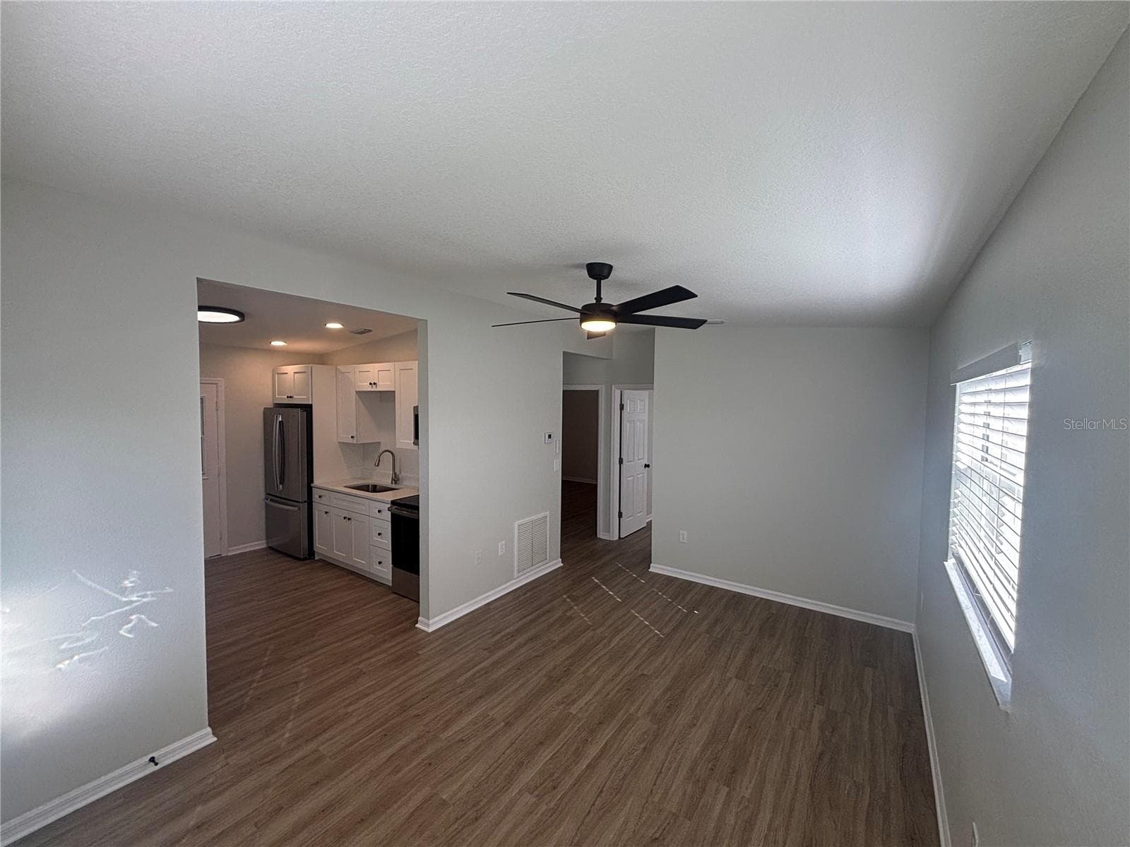 Single Family Residence at 1020 25TH ST E, PALMETTO, photo 5 of 15