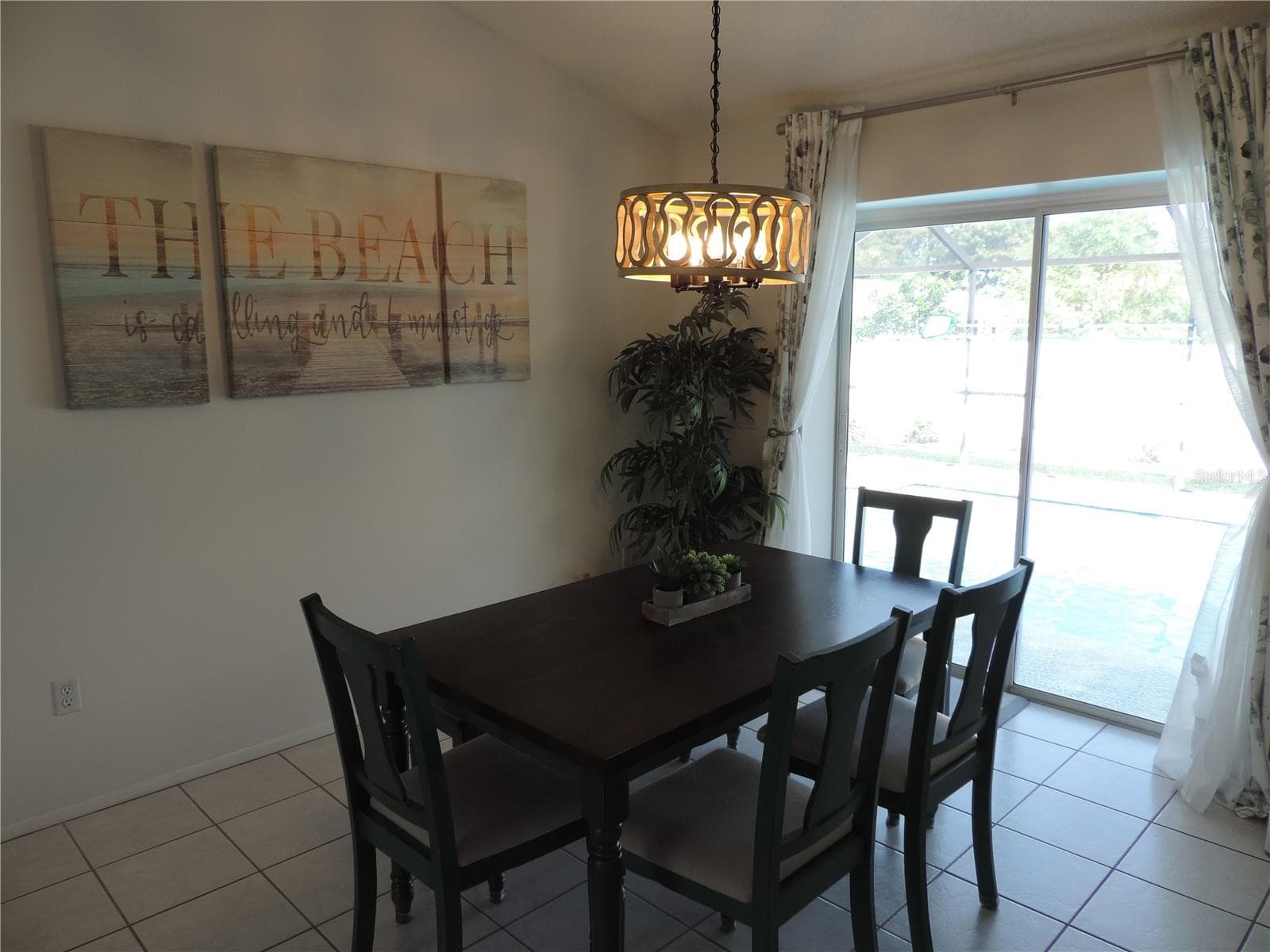 Dining room - 1148 ROYAL RD, VENICE