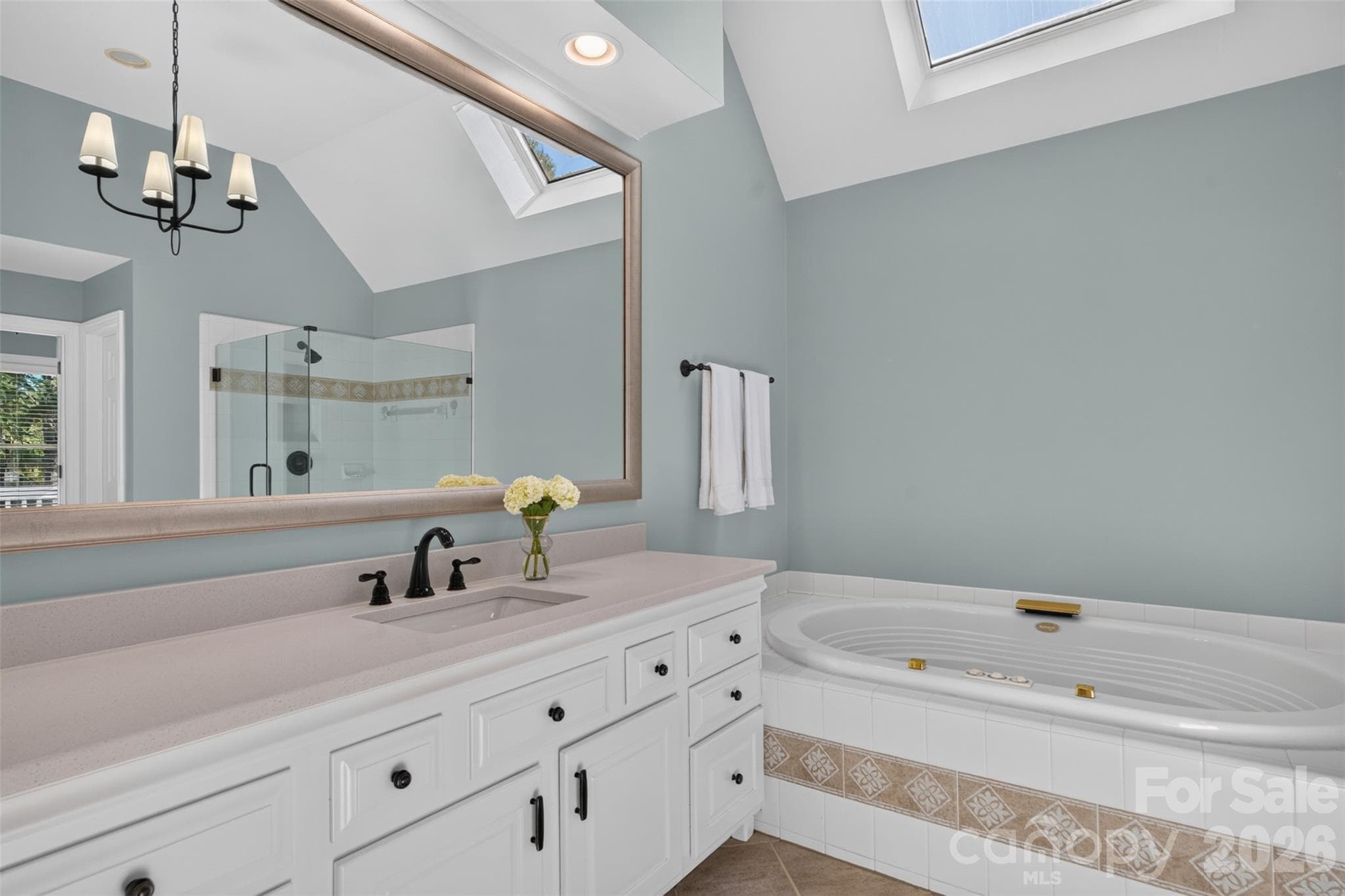 Single Family Residence at 8634 Woodmere Crossing Drive, Charlotte, photo 27 of 48