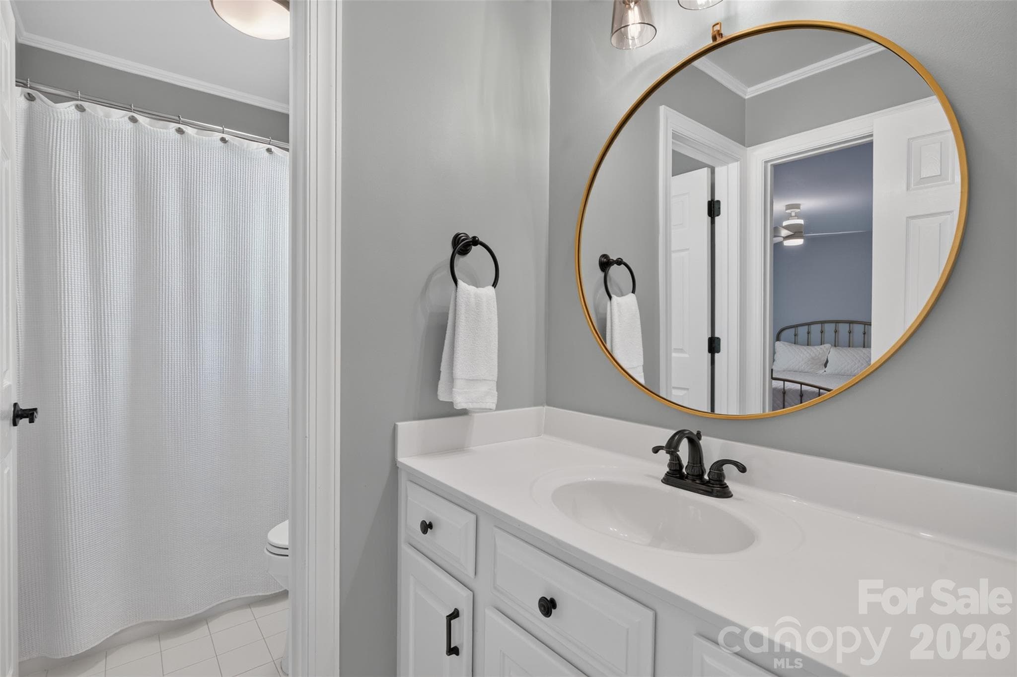 Single Family Residence at 8634 Woodmere Crossing Drive, Charlotte, photo 34 of 48