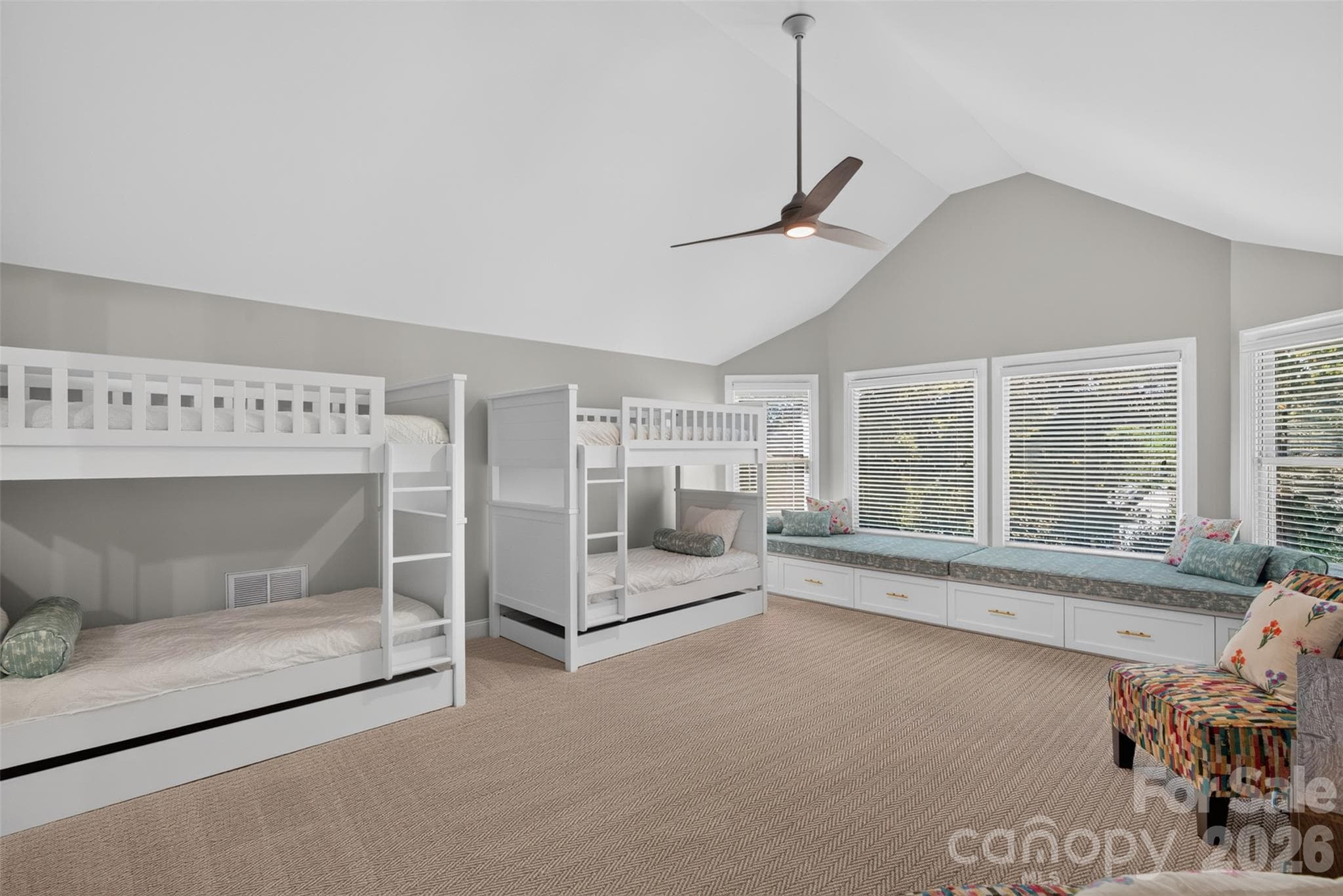 Single Family Residence at 8634 Woodmere Crossing Drive, Charlotte, photo 35 of 48