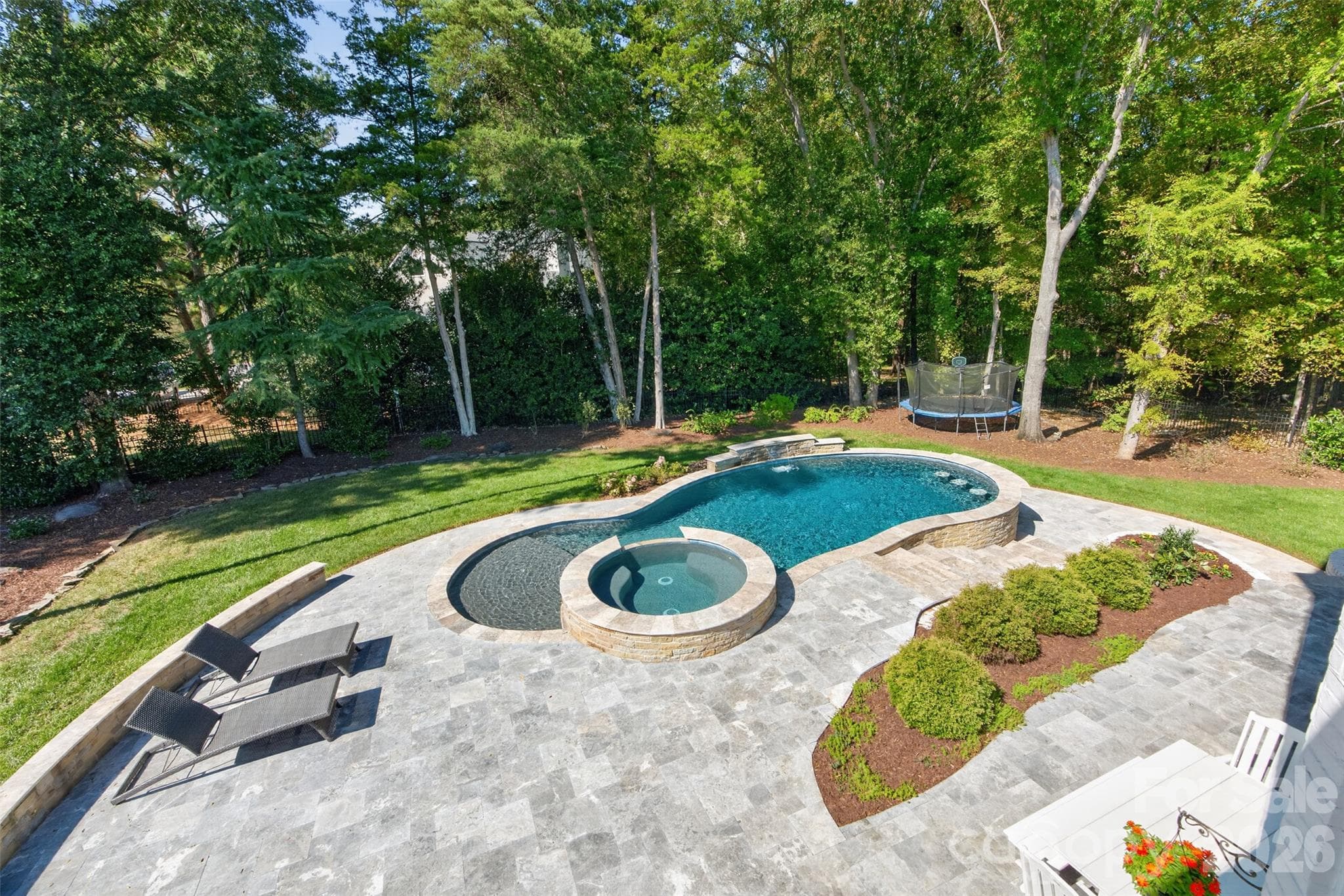 Single Family Residence at 8634 Woodmere Crossing Drive, Charlotte, photo 40 of 48