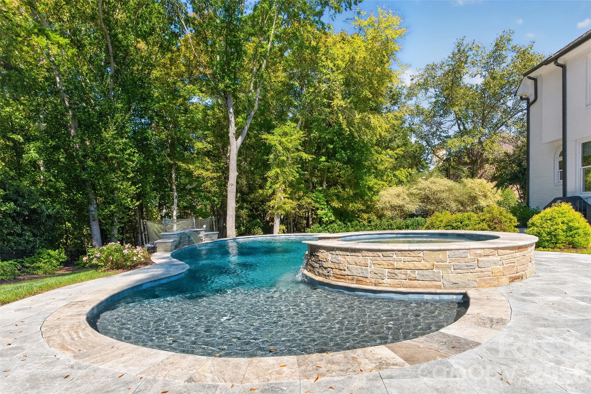 Single Family Residence at 8634 Woodmere Crossing Drive, Charlotte, photo 41 of 48