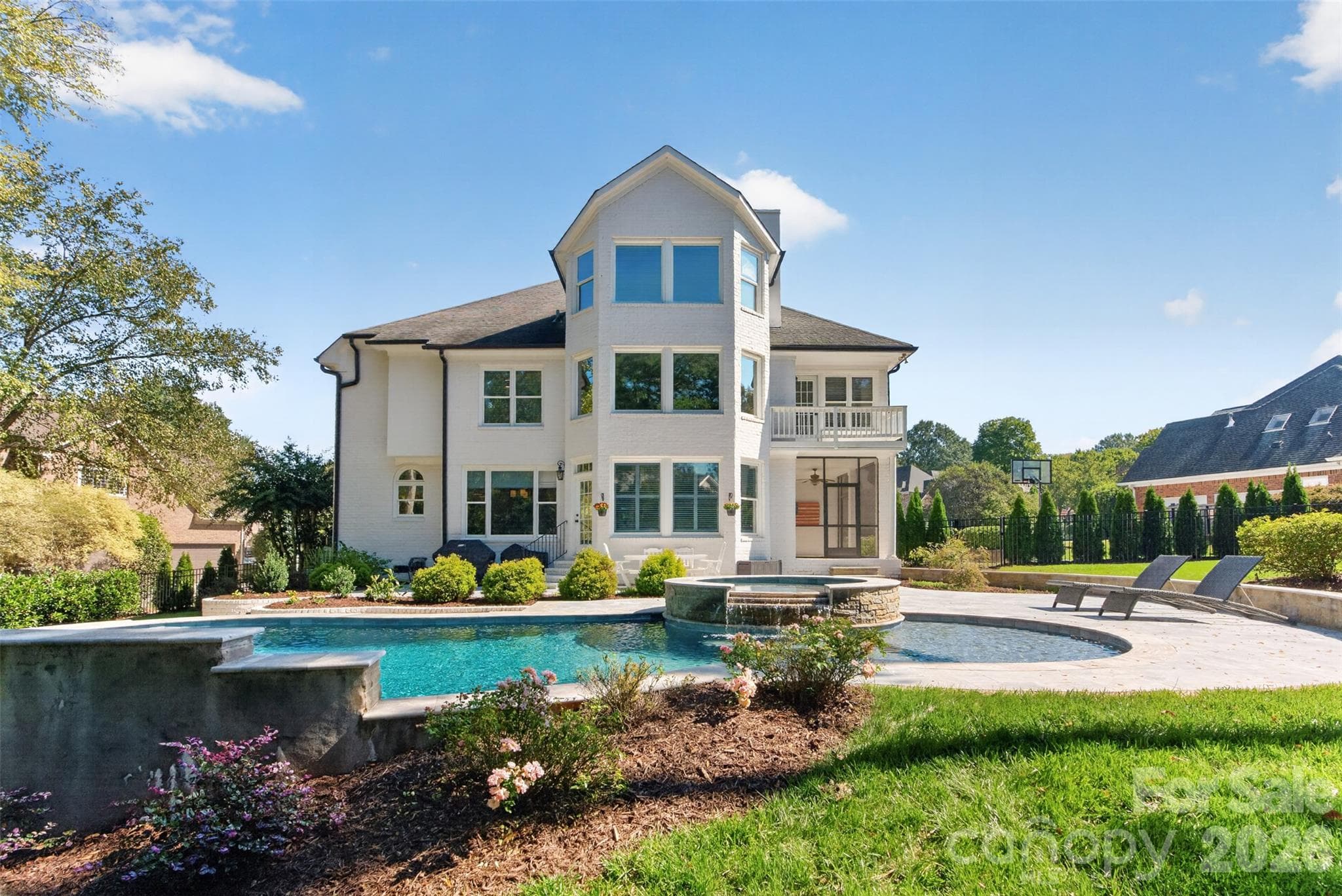 Single Family Residence at 8634 Woodmere Crossing Drive, Charlotte, photo 44 of 48