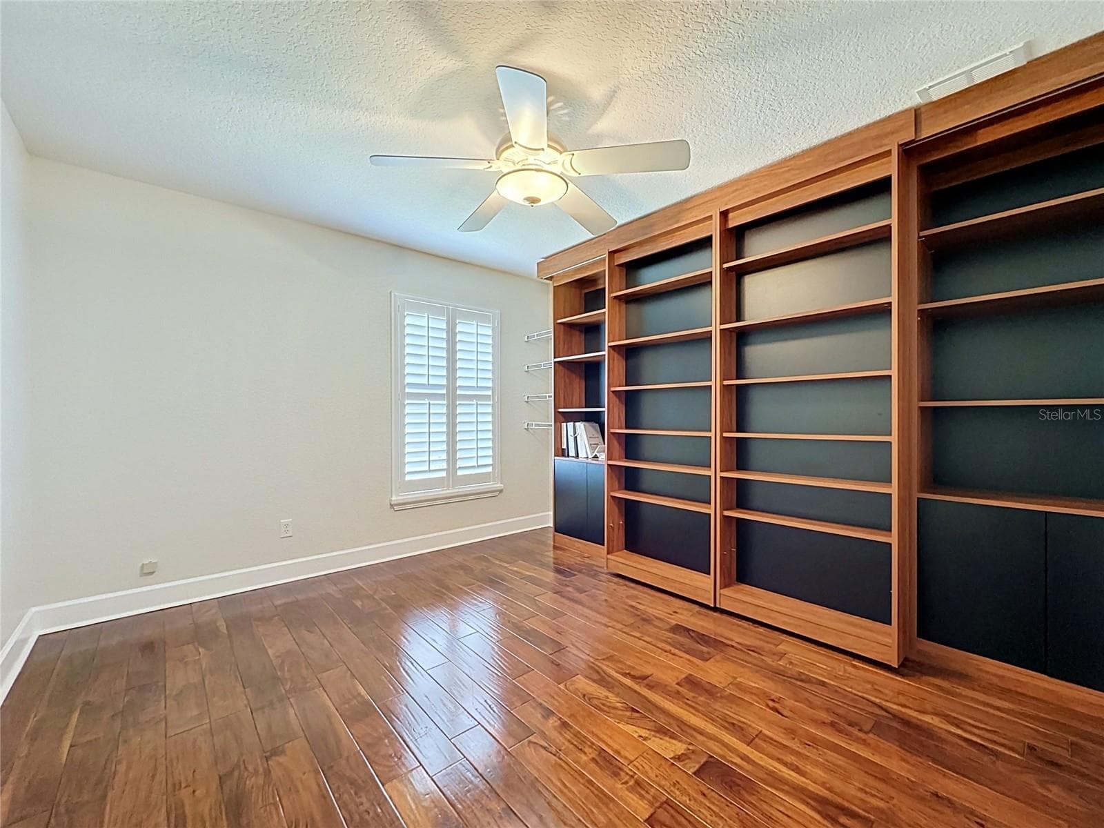Single Family Residence at 516 PLAYA DR, DAVENPORT, photo 54 of 77