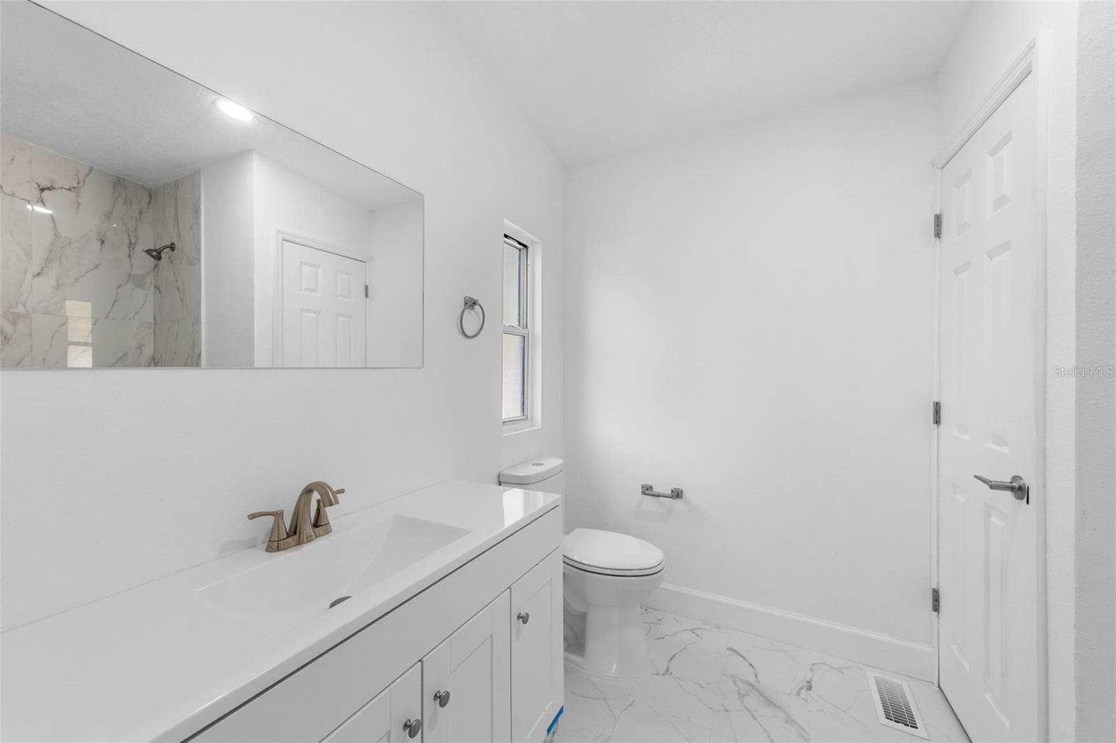Single Family Residence at 870 WOLF TRL, CASSELBERRY, photo 13 of 33