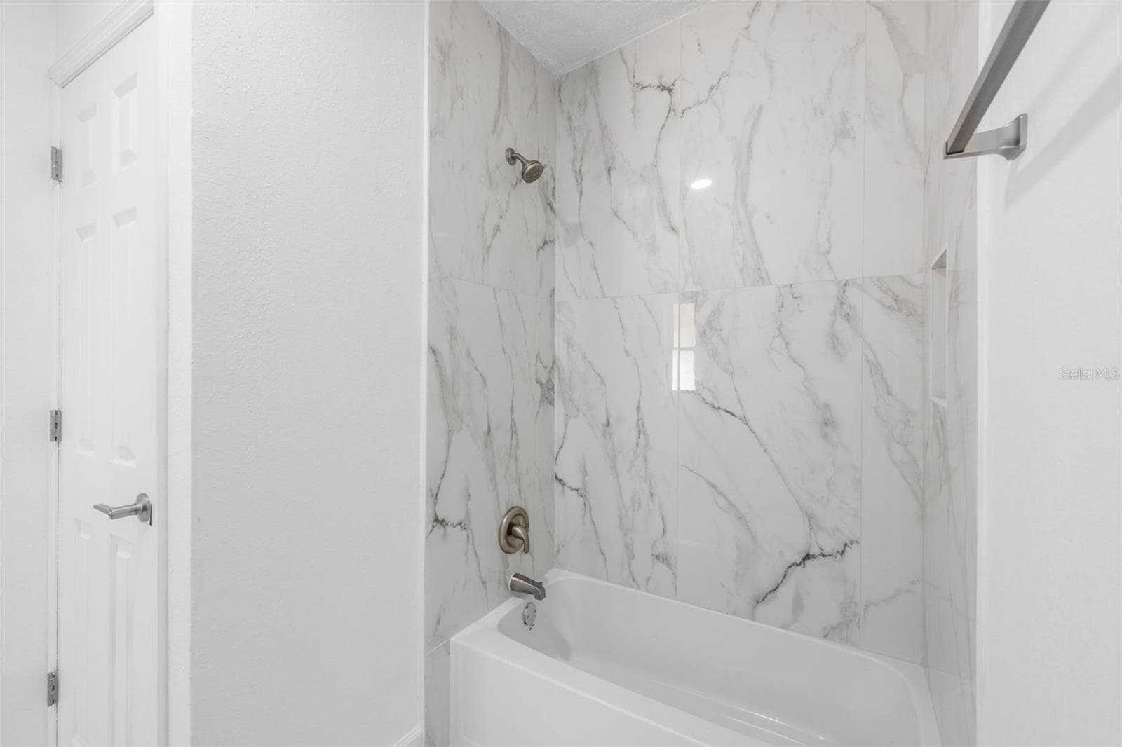 Single Family Residence at 870 WOLF TRL, CASSELBERRY, photo 14 of 33