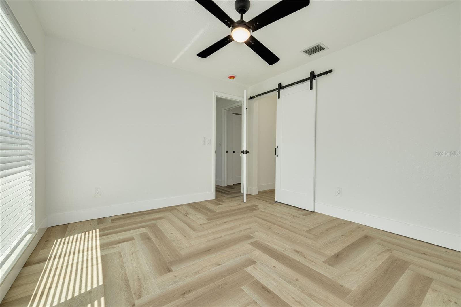 Single Family Residence at 2291 GROVEWOOD RD, CLEARWATER, photo 29 of 36