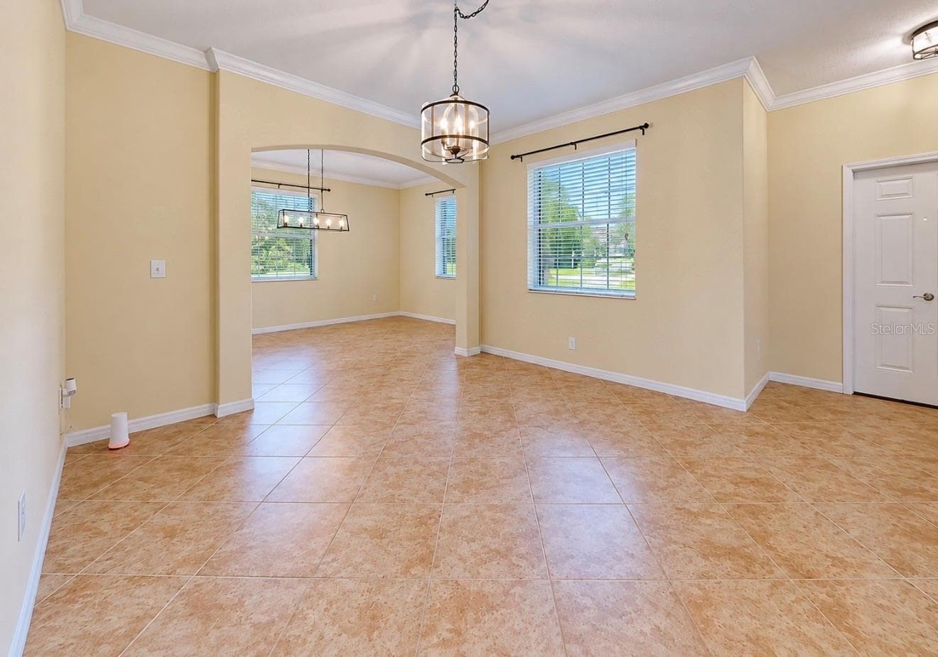 Single Family Residence at 12130 STREAMBED DR, RIVERVIEW, photo 5 of 72