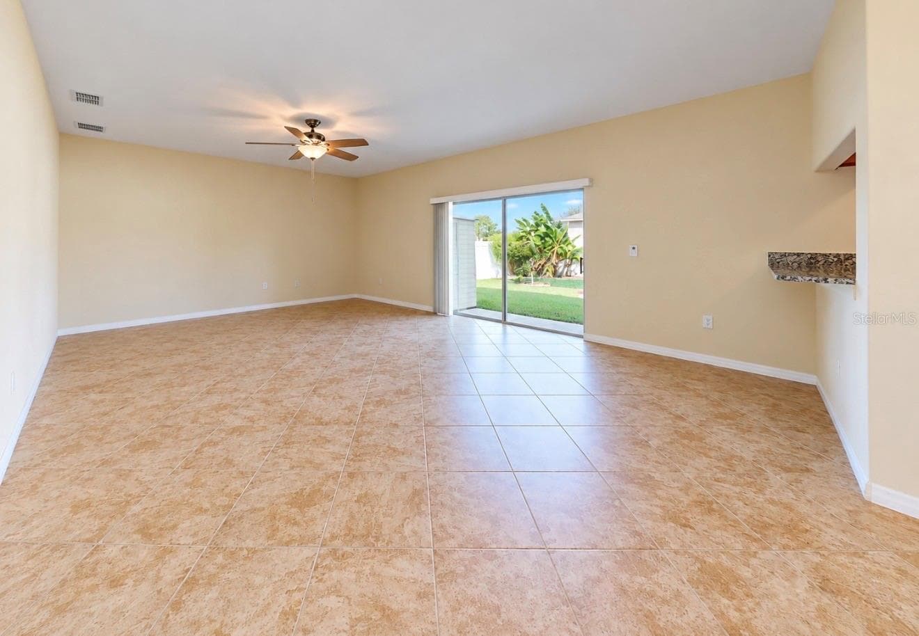 Single Family Residence at 12130 STREAMBED DR, RIVERVIEW, photo 9 of 72