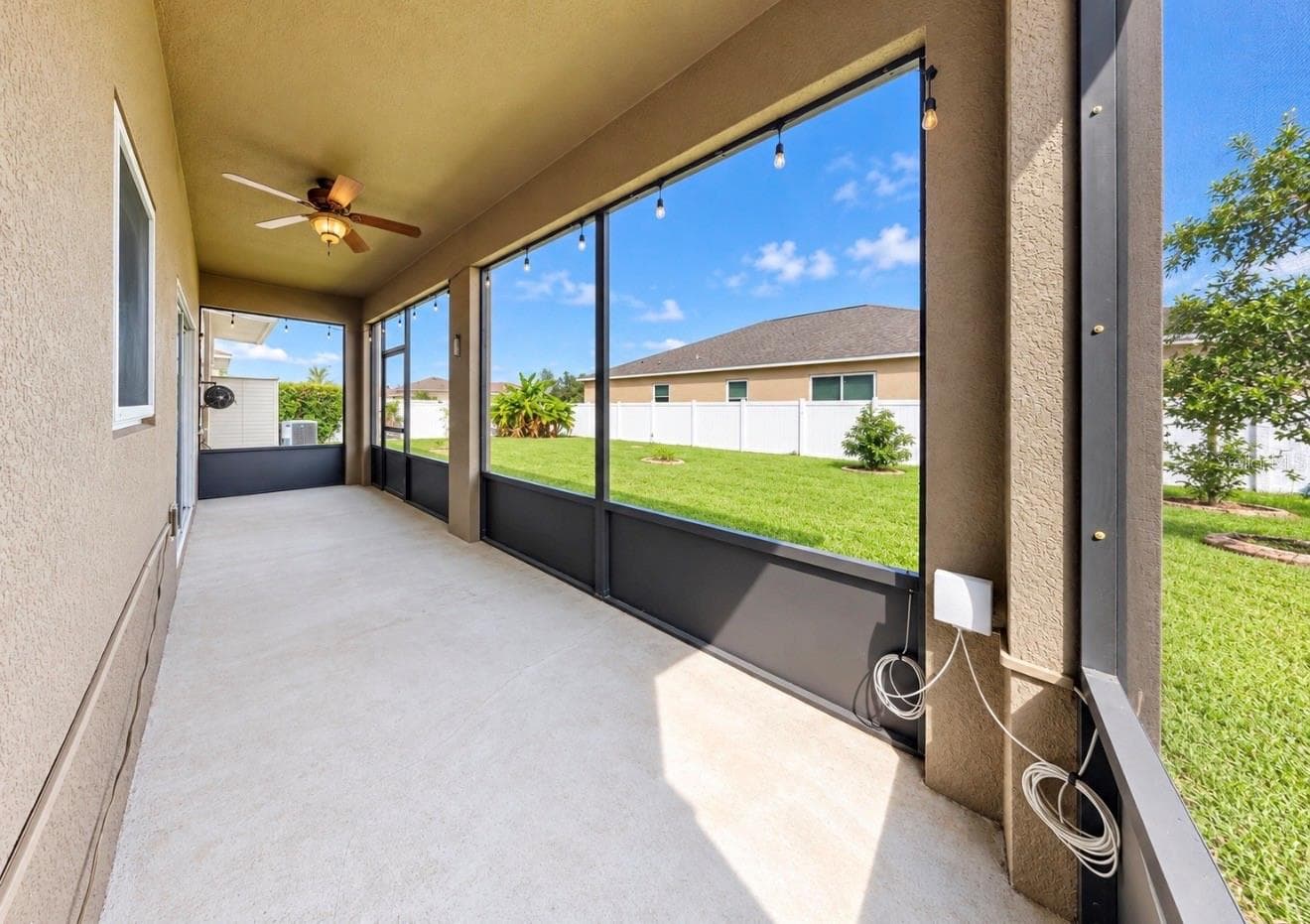 Single Family Residence at 12130 STREAMBED DR, RIVERVIEW, photo 42 of 72