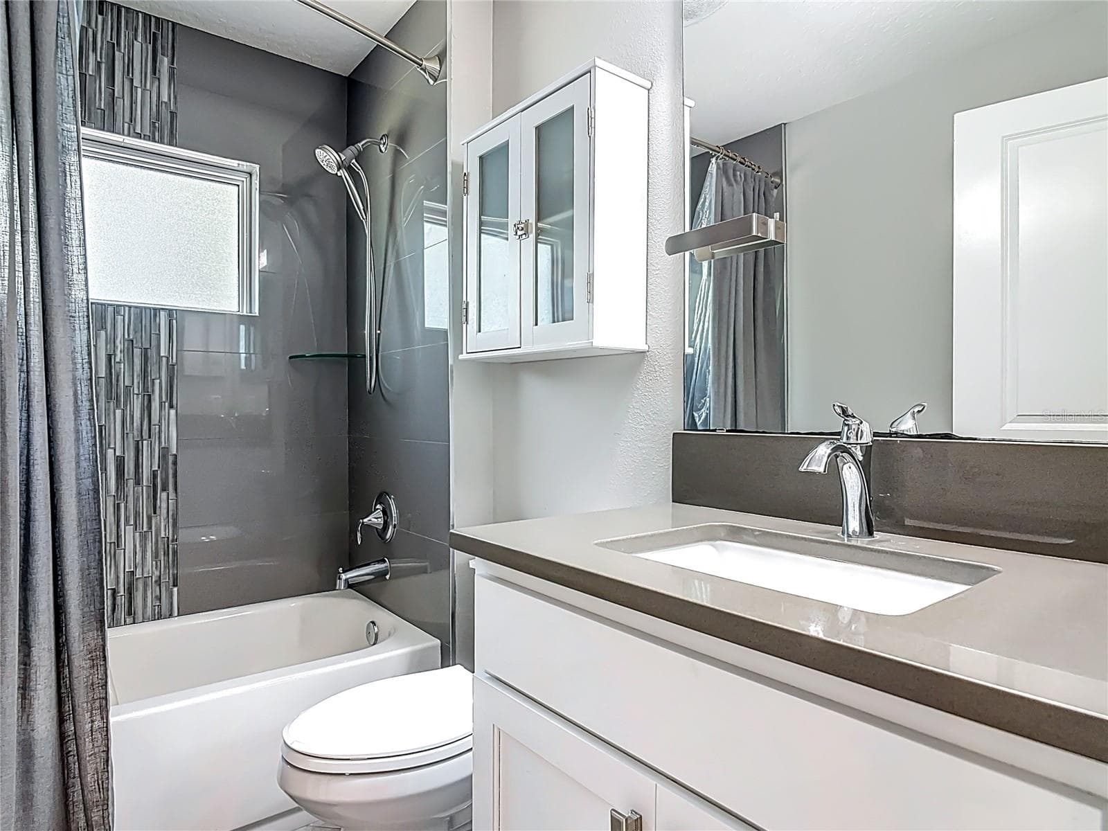 2nd Bathroom - 108 PALMIRA RD, DEBARY