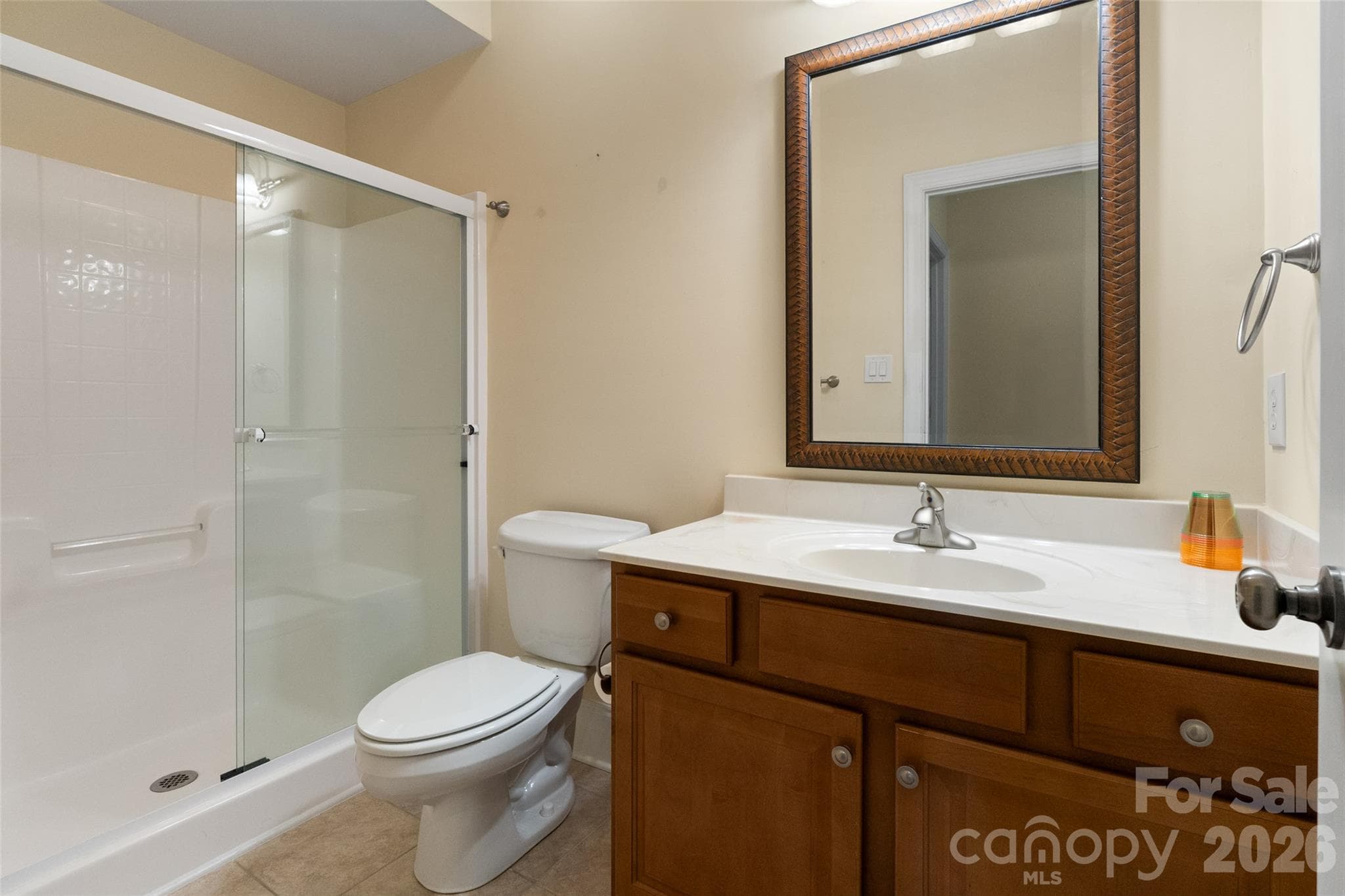 Upstairs hall bathroom - 185 E Tattersall Drive, Statesville