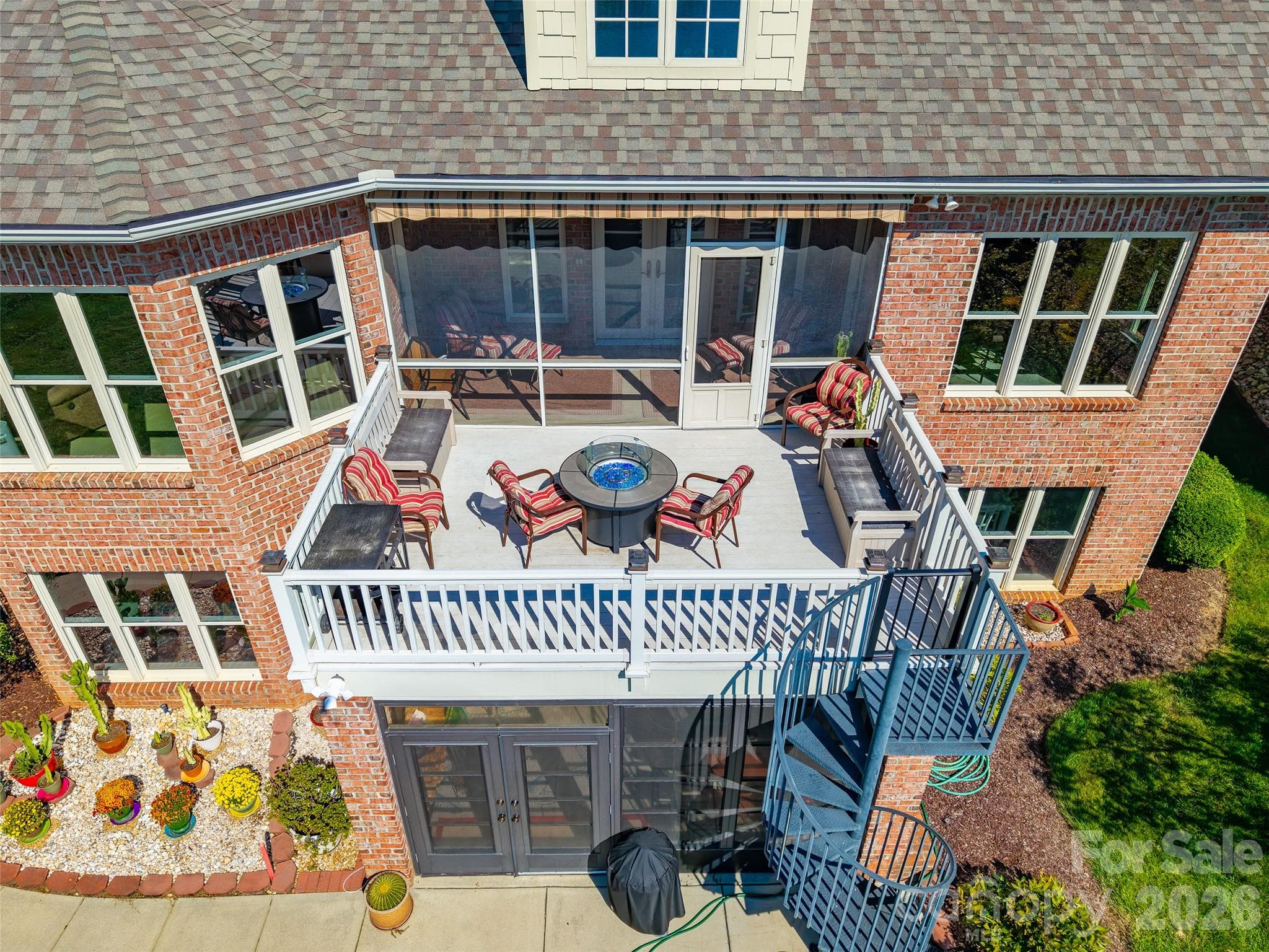There is also a retractable awning! - 185 E Tattersall Drive, Statesville