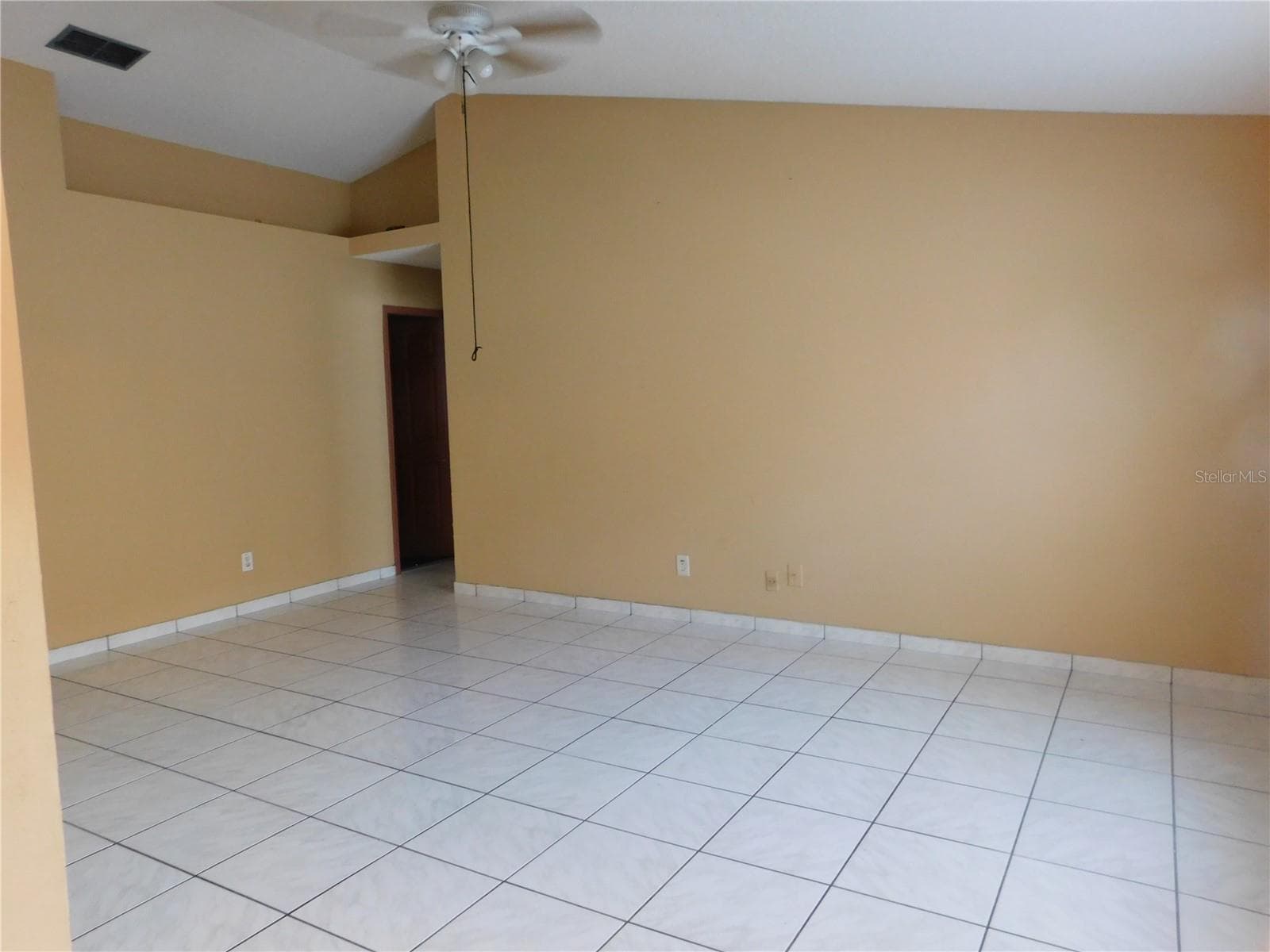 Living Dining Room Combination - 2826 RIDGE COVE CT, ORLANDO