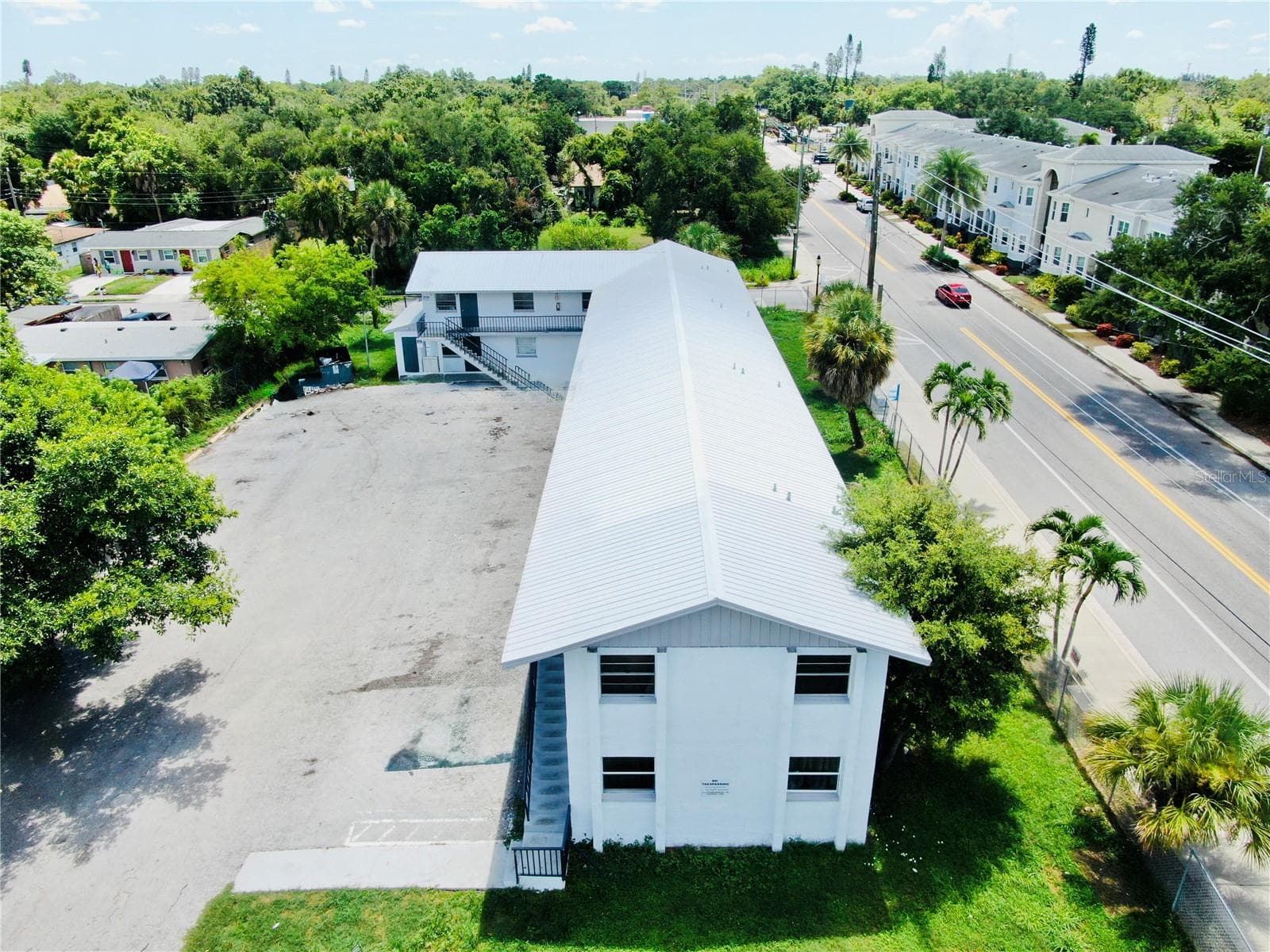 Multi-Family 5+ at 2700 PALMADELIA AVE, SARASOTA, photo 2 of 15