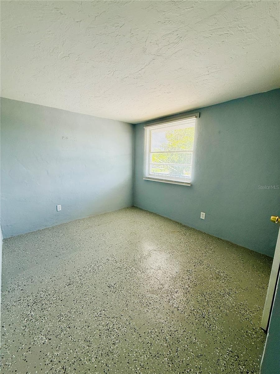 Multi-Family 5+ at 2700 PALMADELIA AVE, SARASOTA, photo 11 of 15