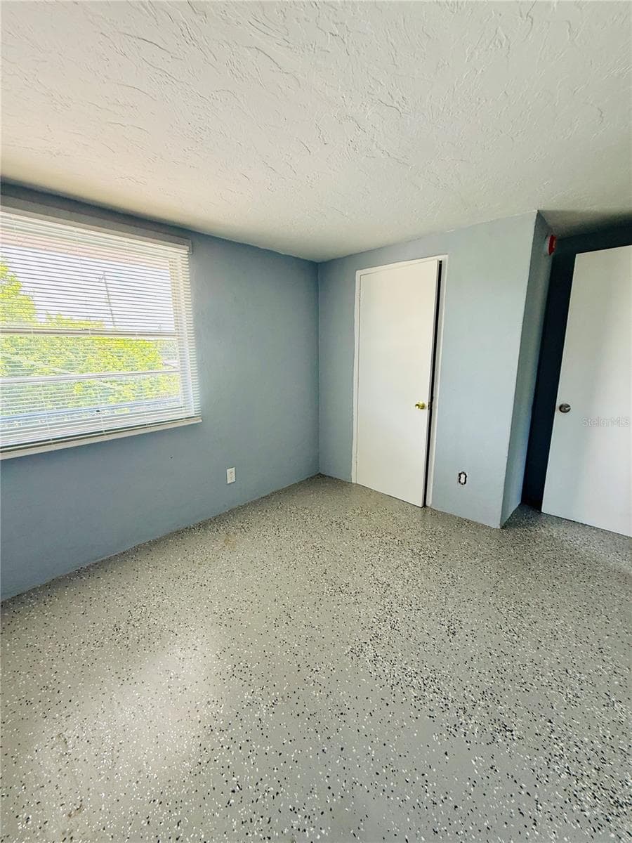 Multi-Family 5+ at 2700 PALMADELIA AVE, SARASOTA, photo 15 of 15