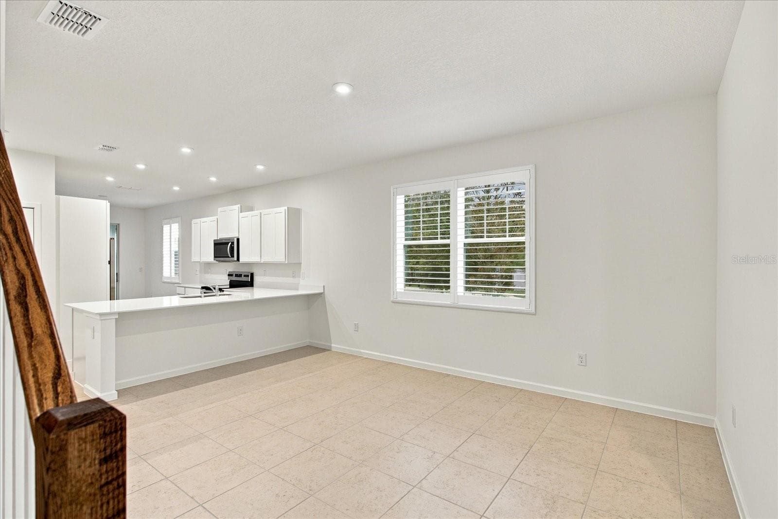 Townhouse at 161 BEAR SPRINGS DR, WINTER SPRINGS, photo 7 of 29
