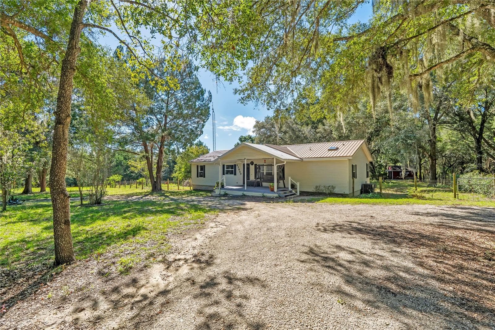 Single Family Residence at 37820 RIDGECREST LN, LADY LAKE, photo 3 of 37
