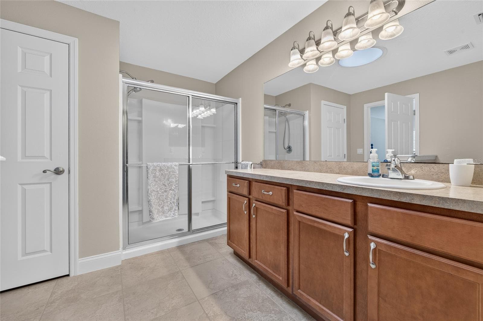 Single Family Residence at 1512 ARECA PALM DR, PORT ORANGE, photo 20 of 49