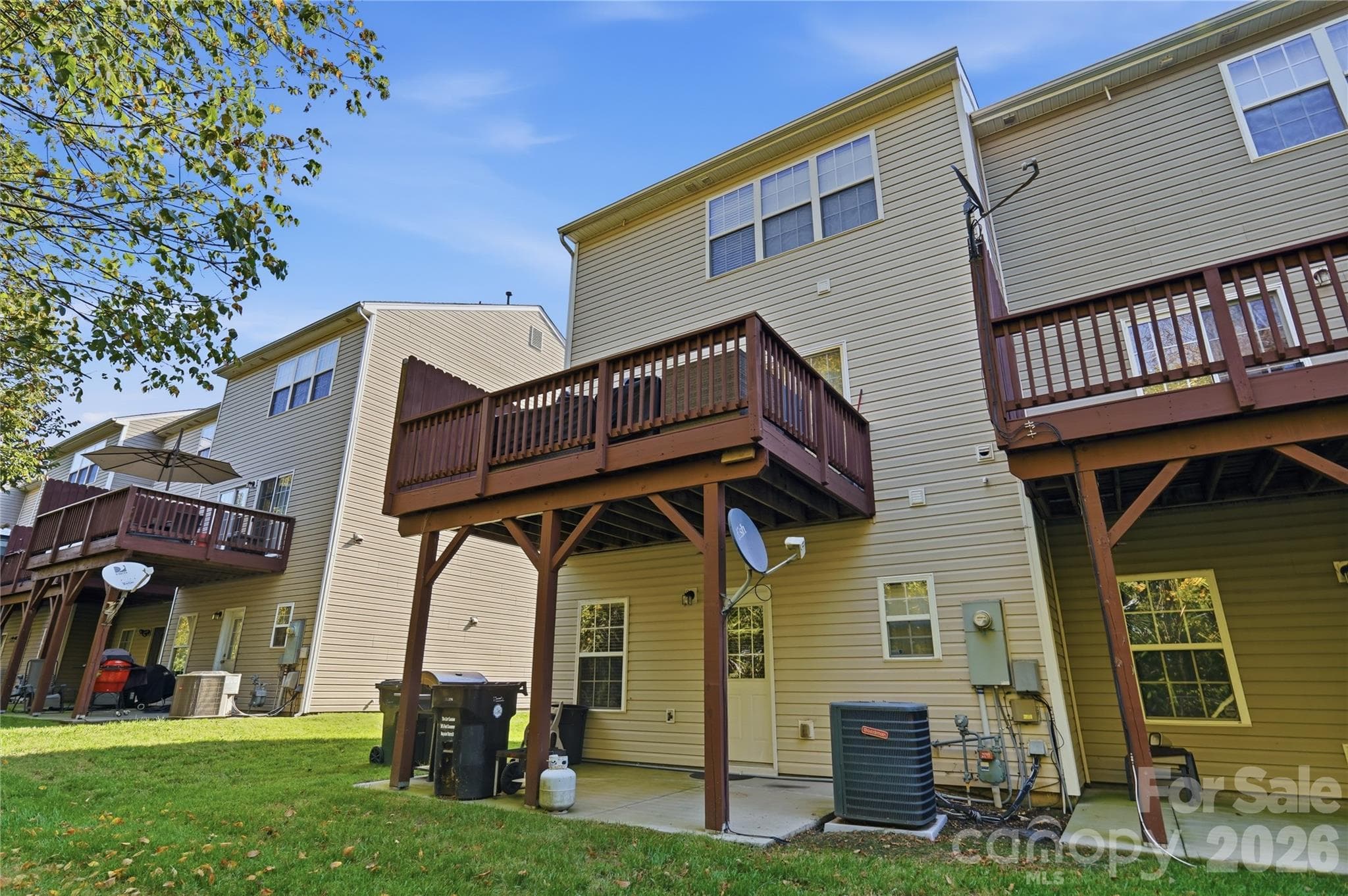Townhouse at 9808 Walkers Glen Drive NW, Concord, photo 12 of 13