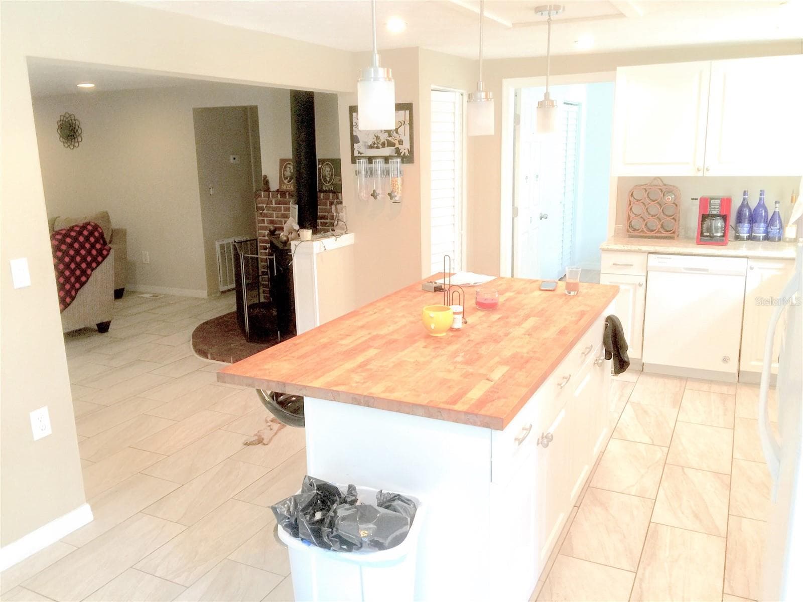 Single Family Residence at 6090 HIDEAWAY PL, PORT CHARLOTTE, photo 9 of 22
